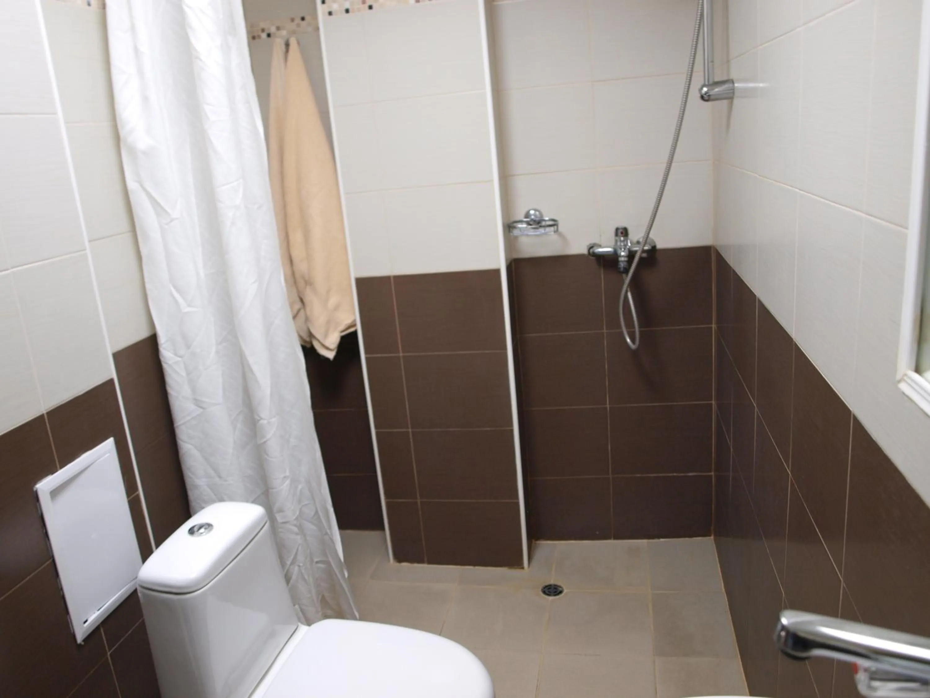 Bathroom in Paralax Hotel