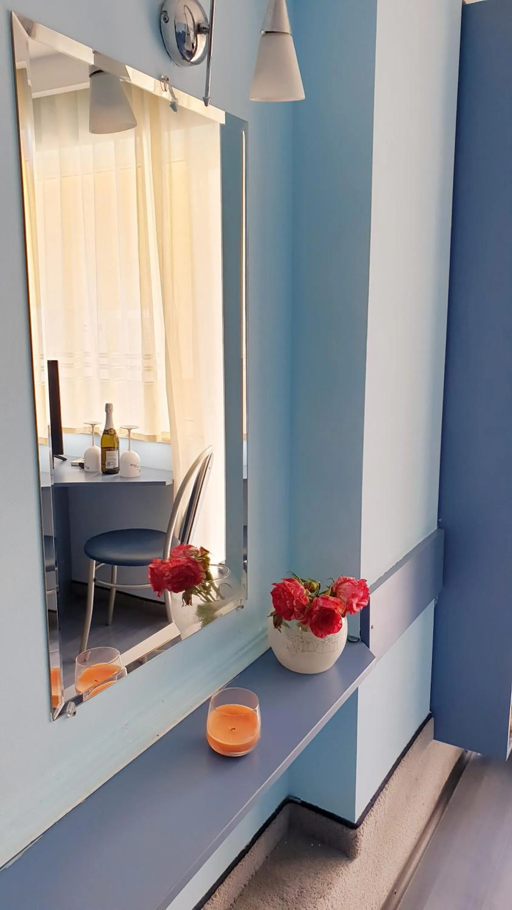 Decorative detail in Paralax Hotel