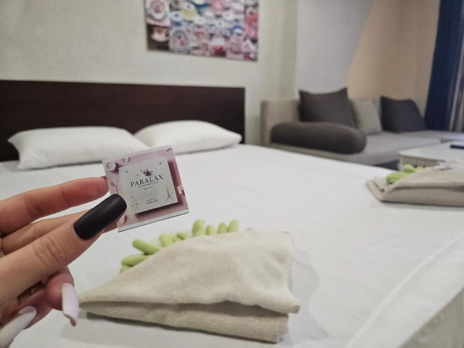 Bed in Paralax Hotel