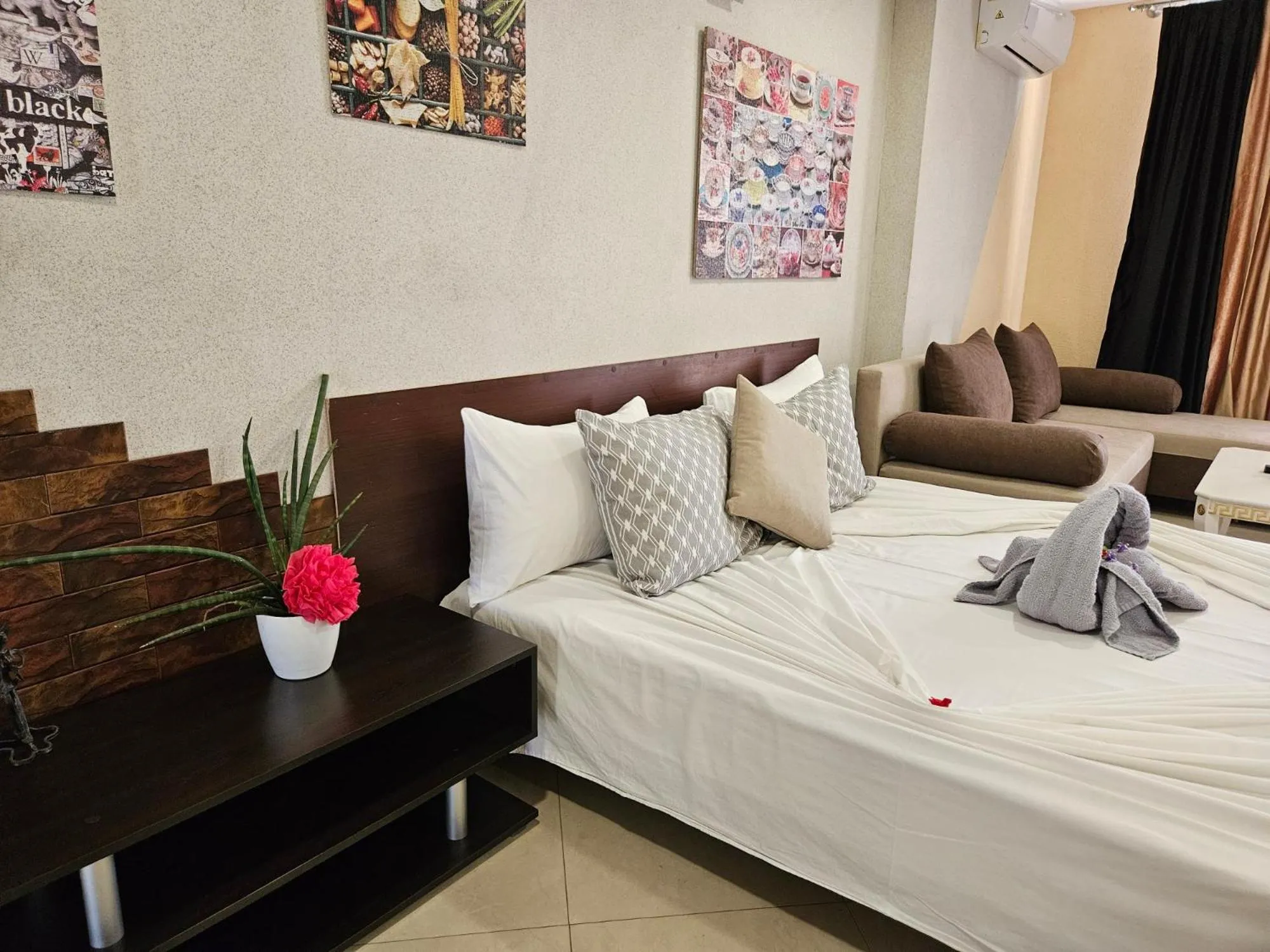 Bed in Paralax Hotel