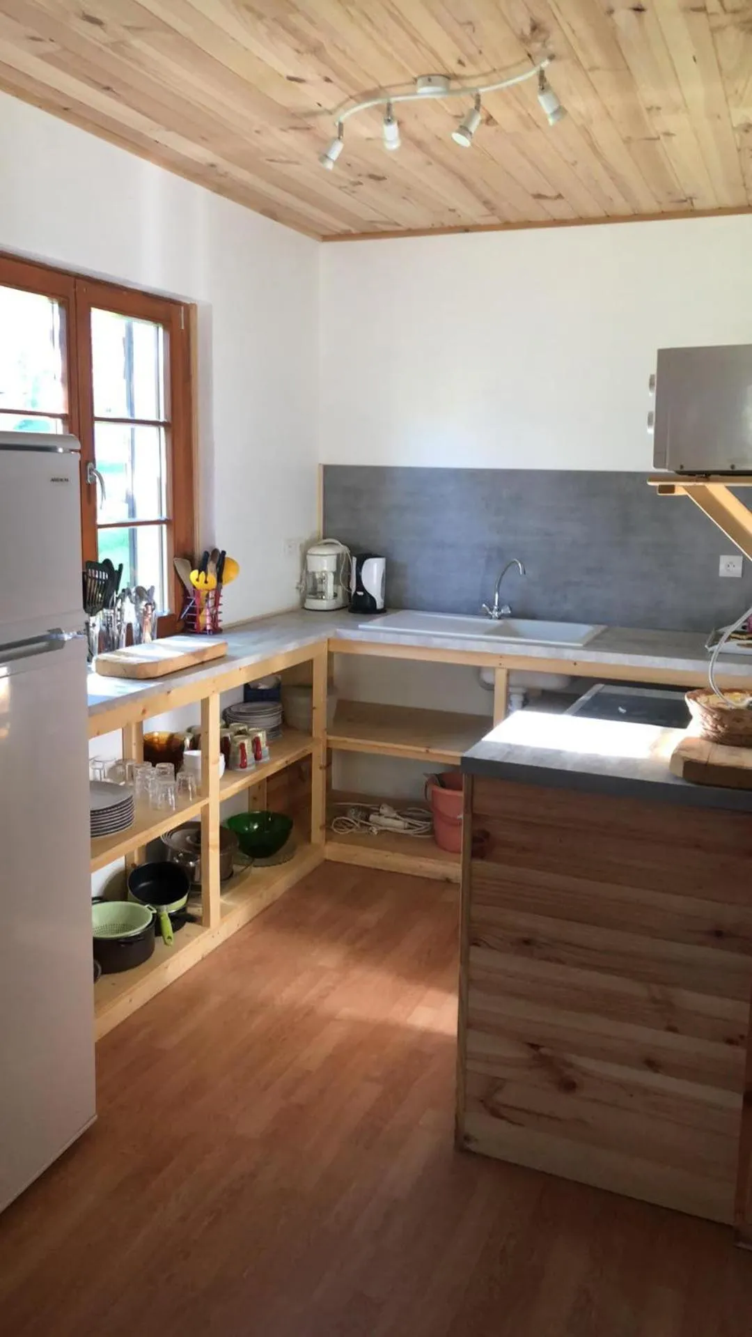 kitchen in Camping, Hôtel De Plein Air Les Cariamas