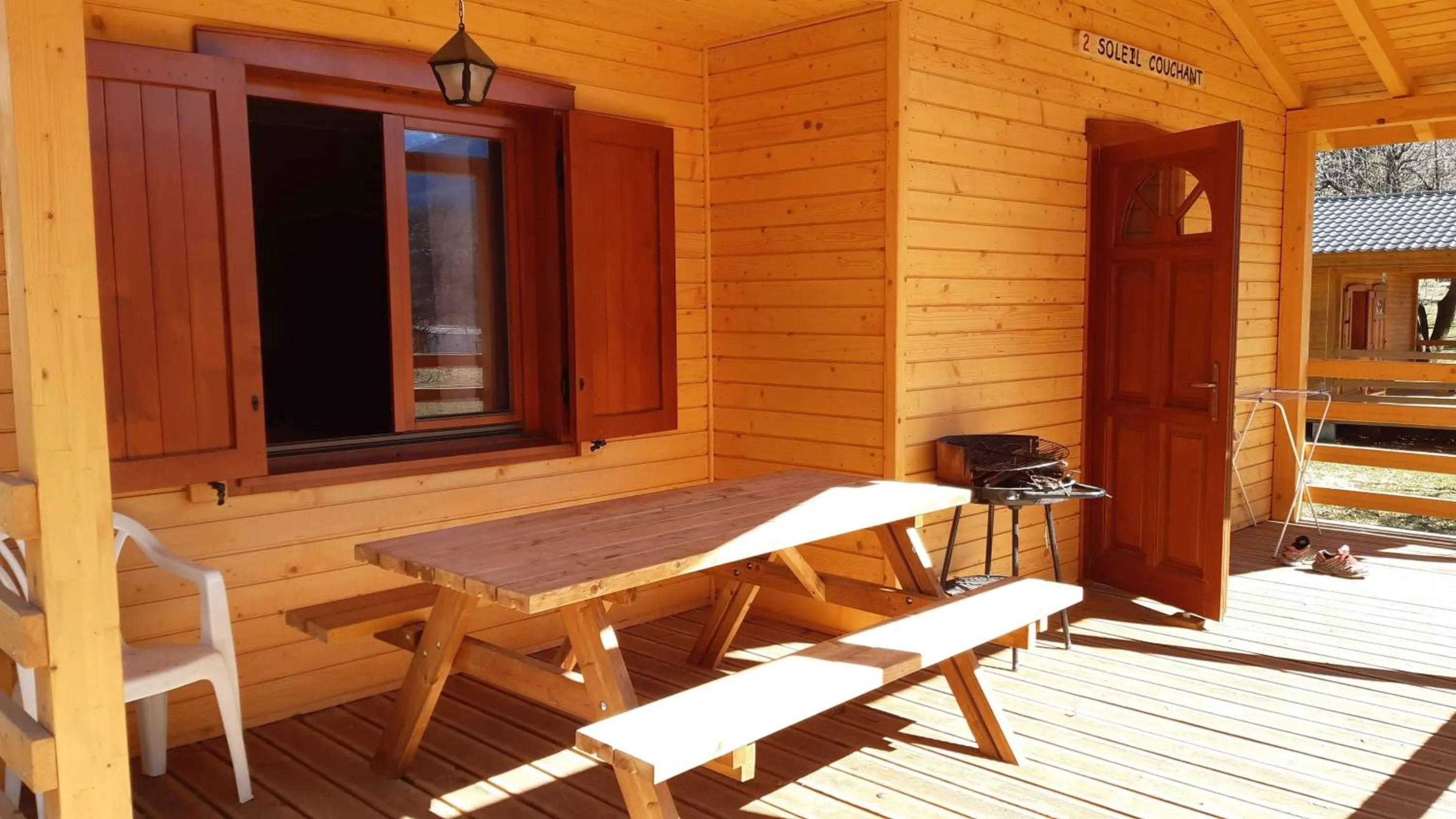 Property building in Camping, Hôtel De Plein Air Les Cariamas