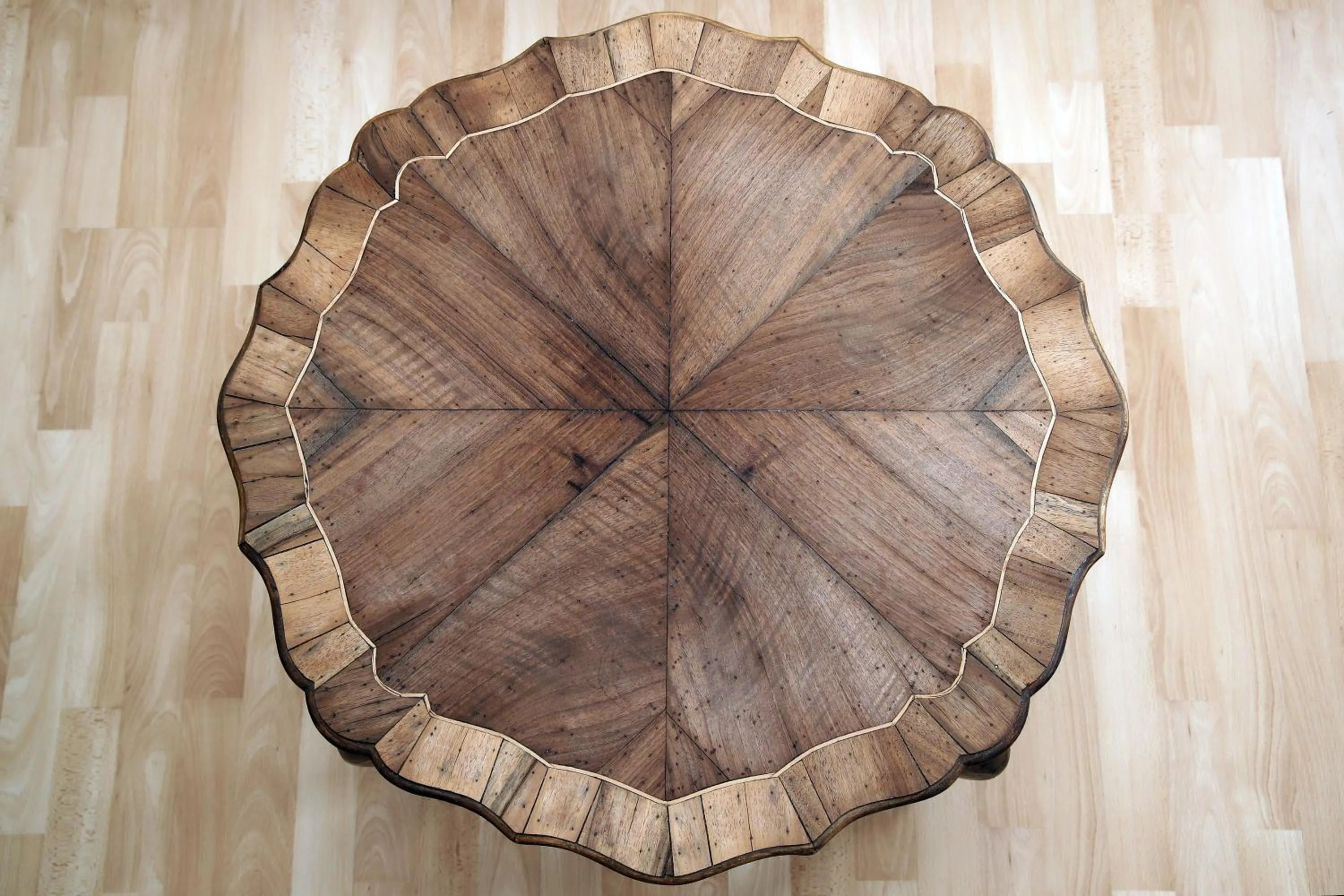 Library in Hotel Schweizerhof Sta Maria