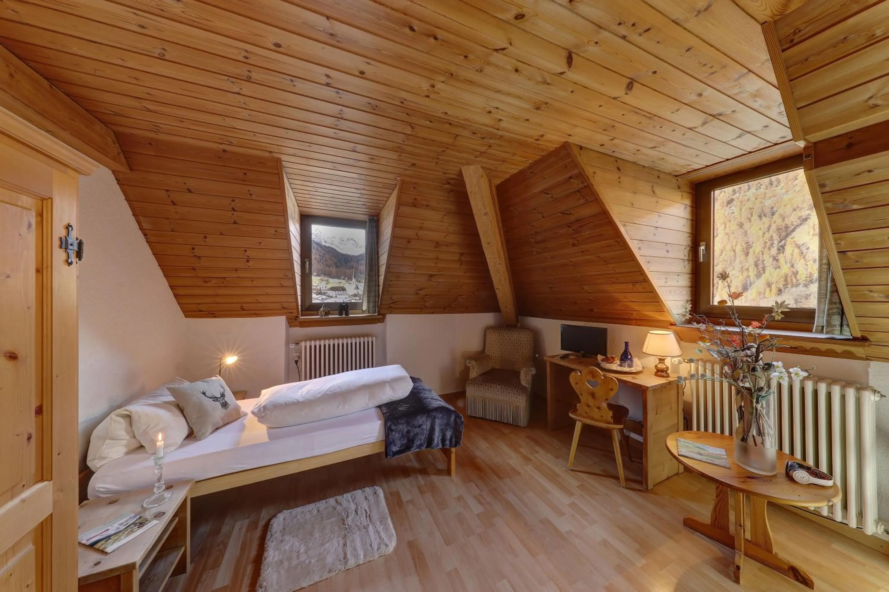 Photo of the whole room in Hotel Schweizerhof Sta Maria