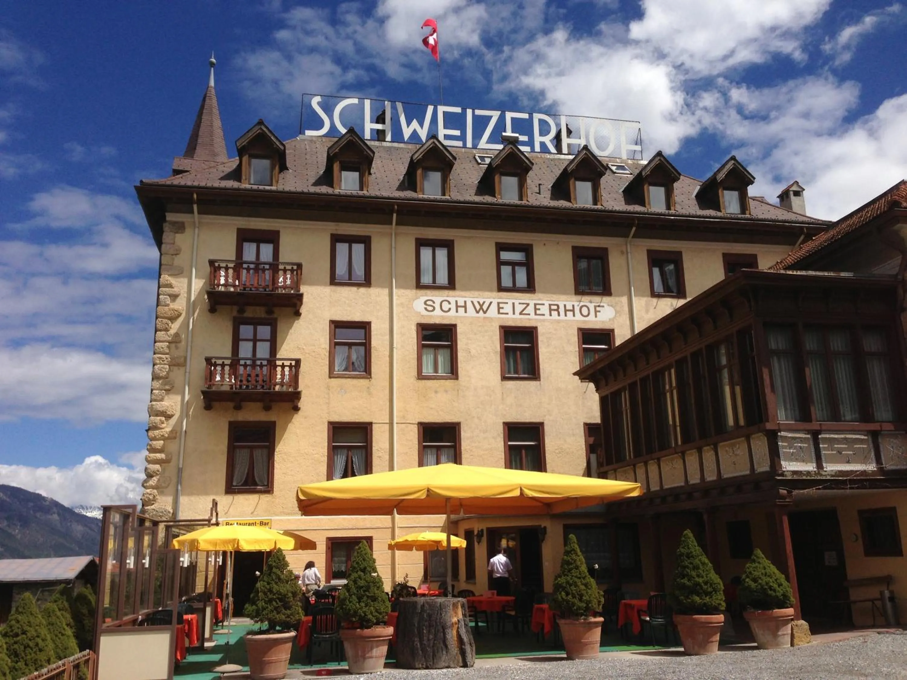 Facade/entrance in Hotel Schweizerhof Sta Maria