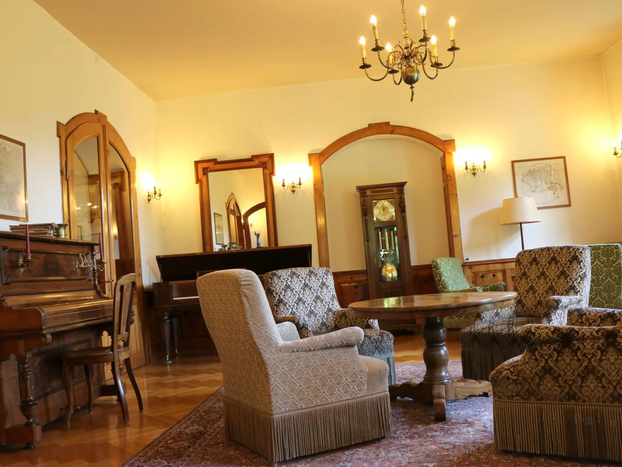 Decorative detail in Hotel Schweizerhof Sta Maria