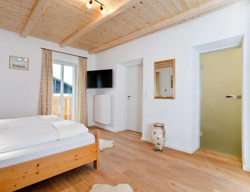 Photo of the whole room, Bed in Hotel ChiemseePanorama