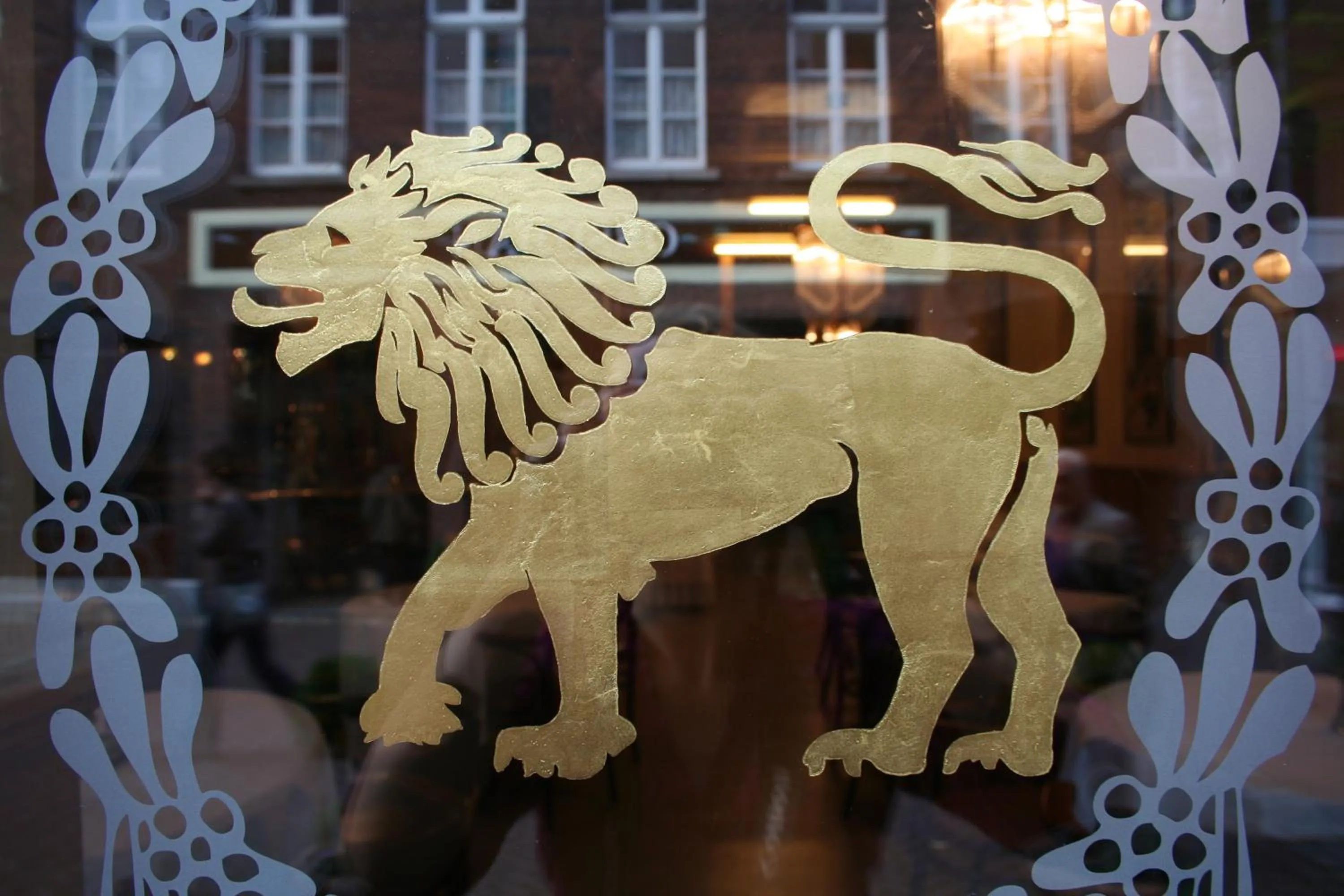 Logo/Certificate/Sign in Hotel Goldener Löwe