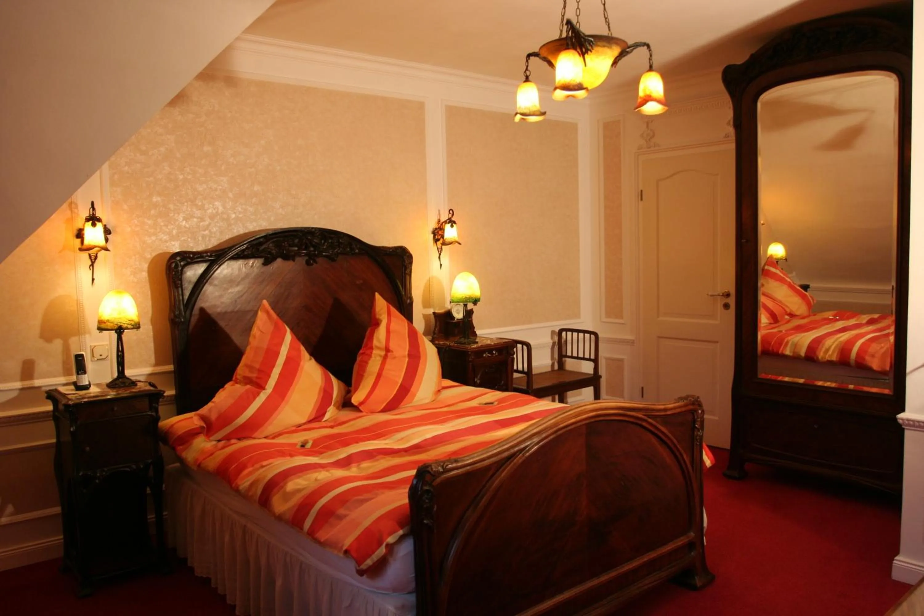 Bed in Hotel Goldener Löwe
