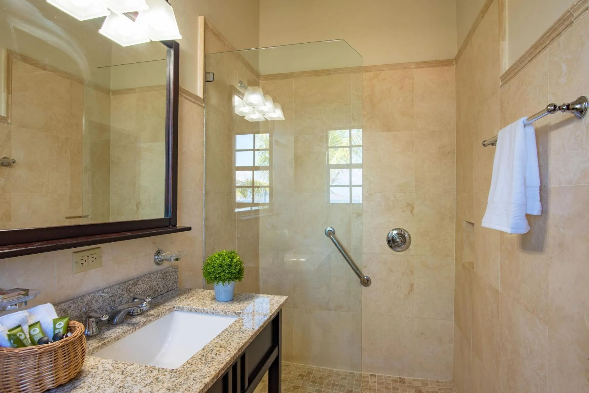 Living room in Bayview Vacation Apartments