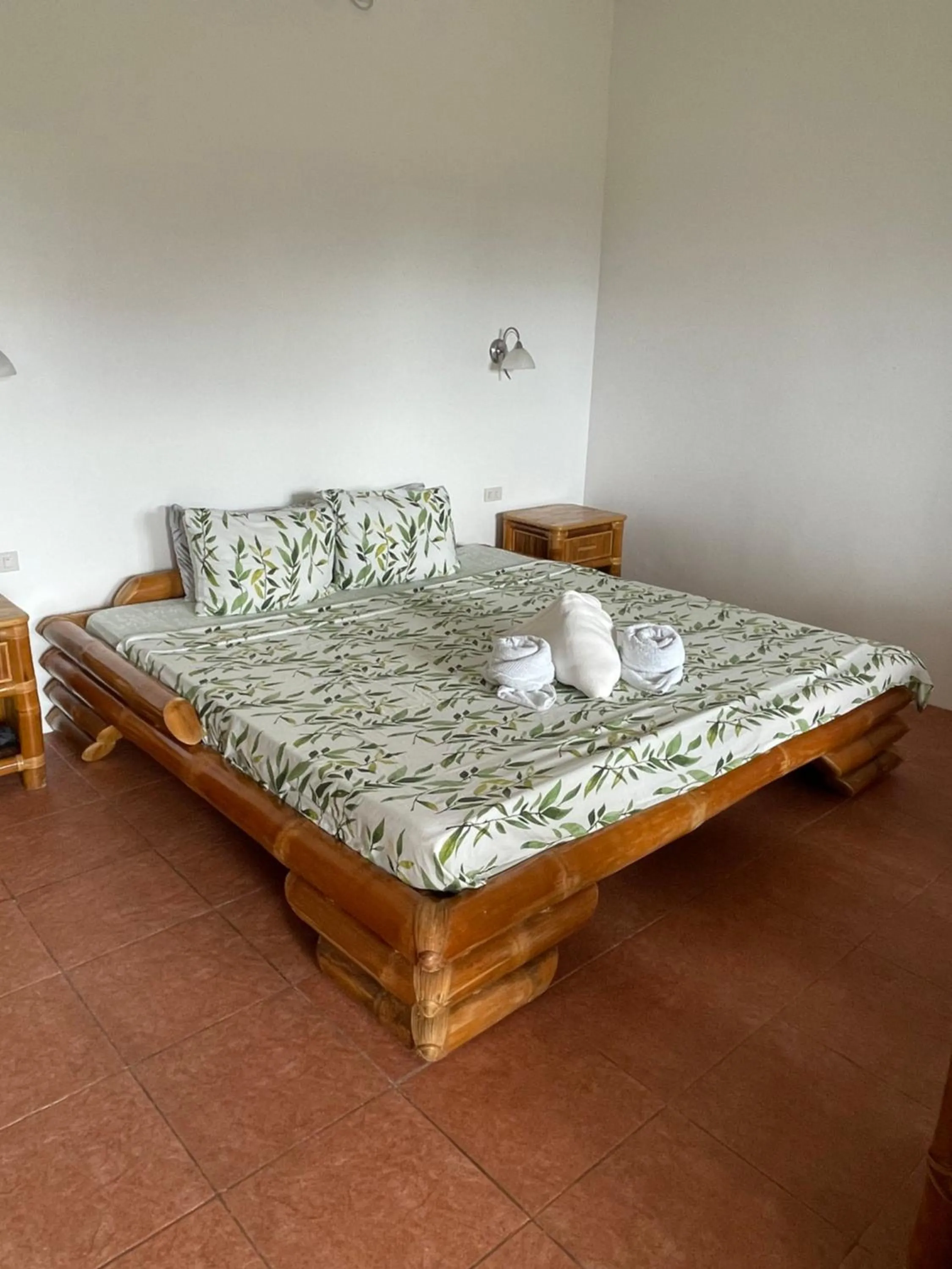 Bed in Tauig Beach Resort