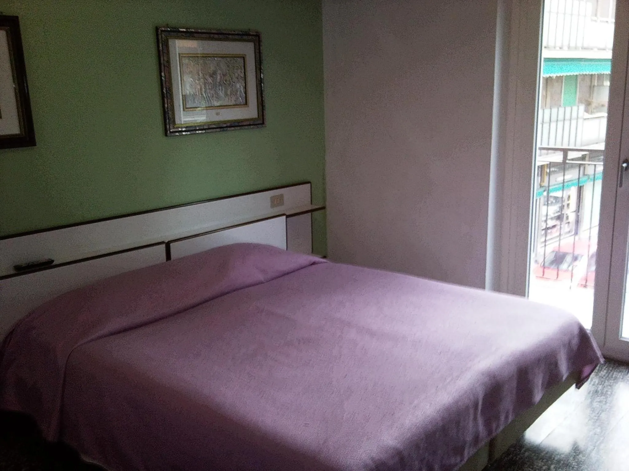 Bed in Hotel Bristol