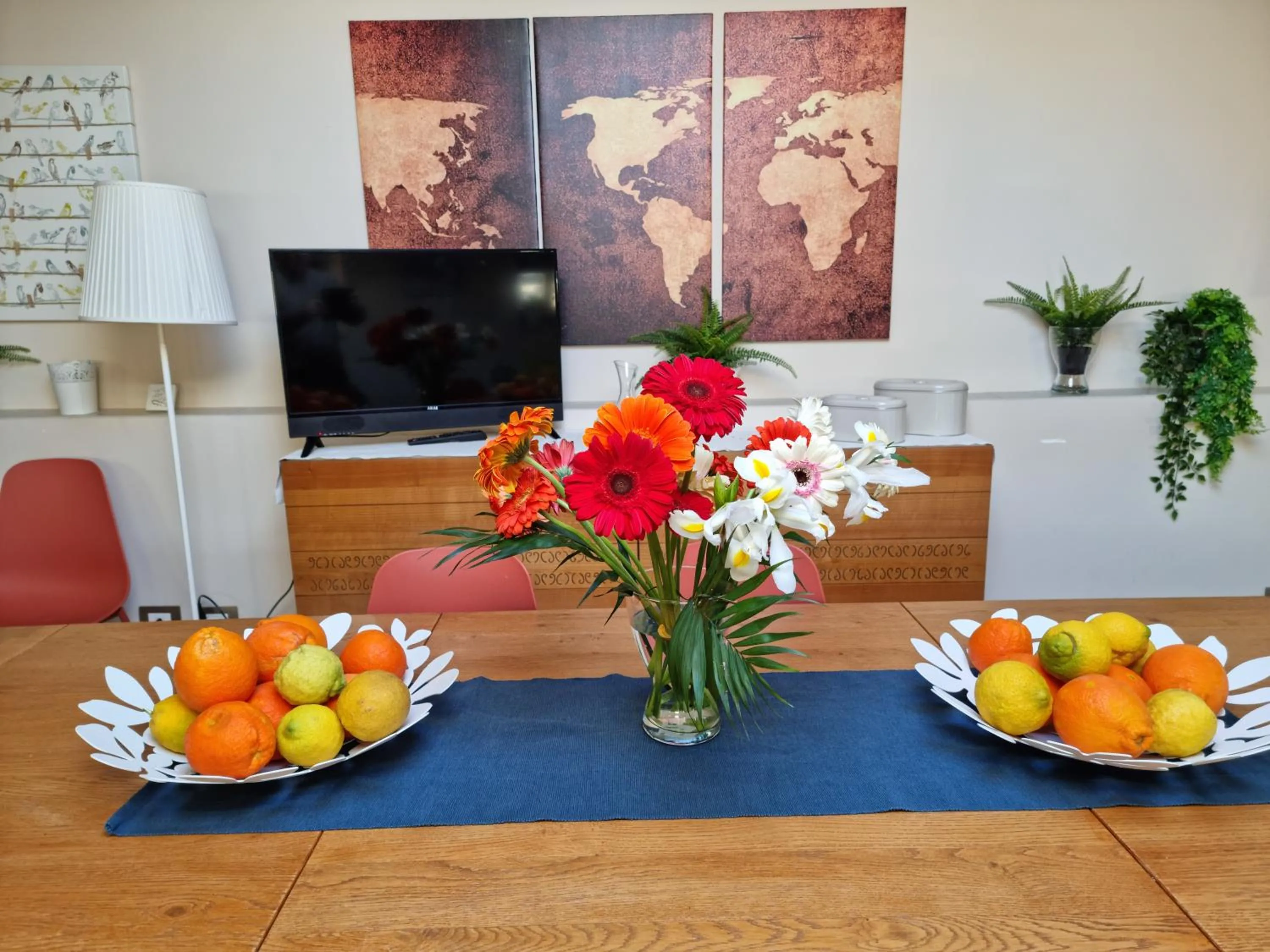 Lunch in Luxury Panoramic Loft with heated pool near Catania, Taormina, the Sea and Mount Etna by SicilianRelaxingHomes