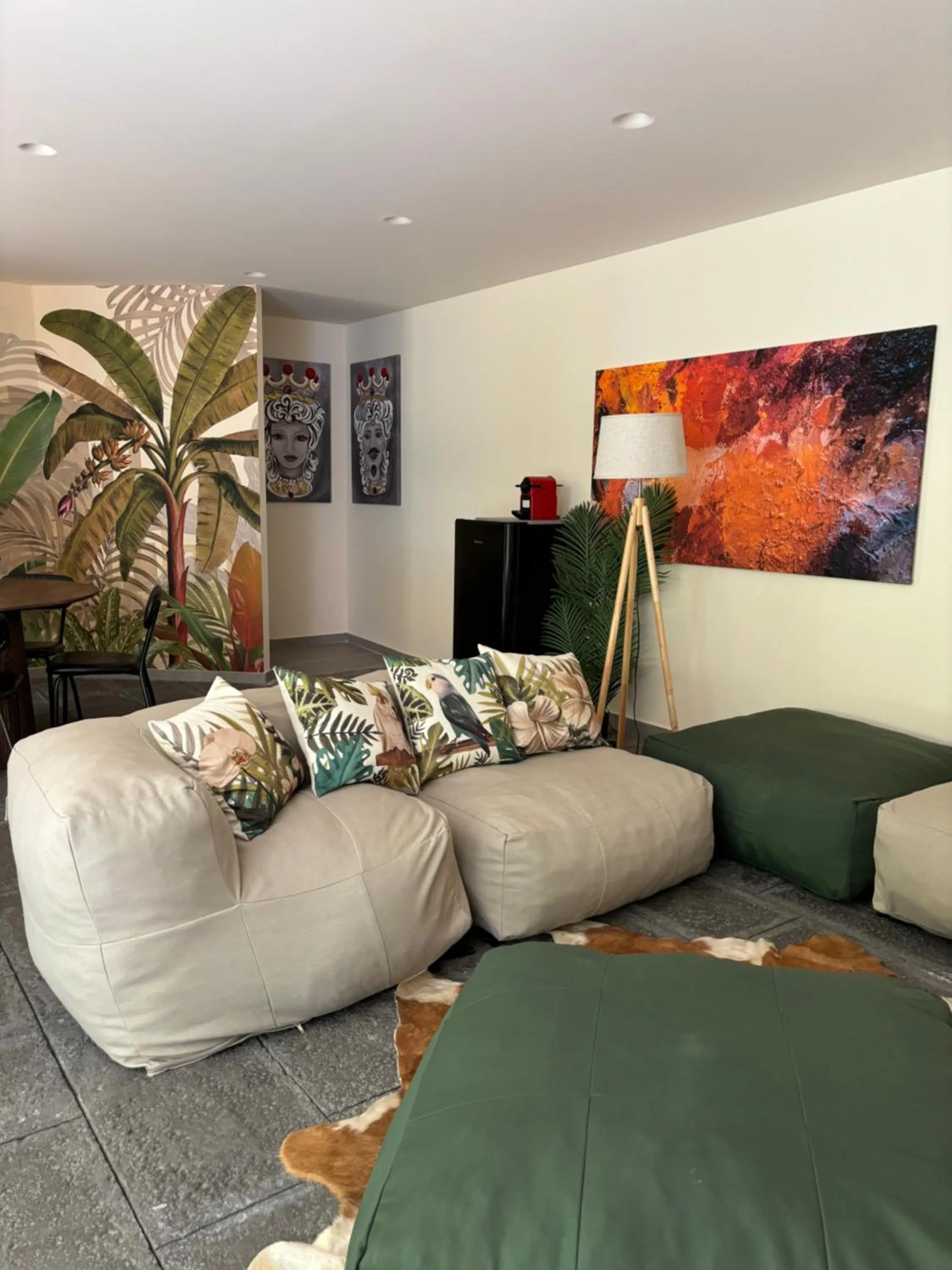 Communal lounge/ TV room in Luxury Panoramic Loft with heated pool near Catania, Taormina, the Sea and Mount Etna by SicilianRelaxingHomes
