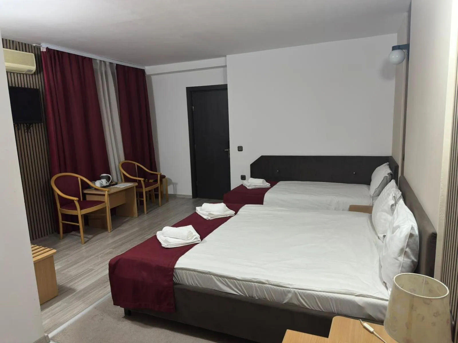 Photo of the whole room, Bed in Hotel Apollo Central