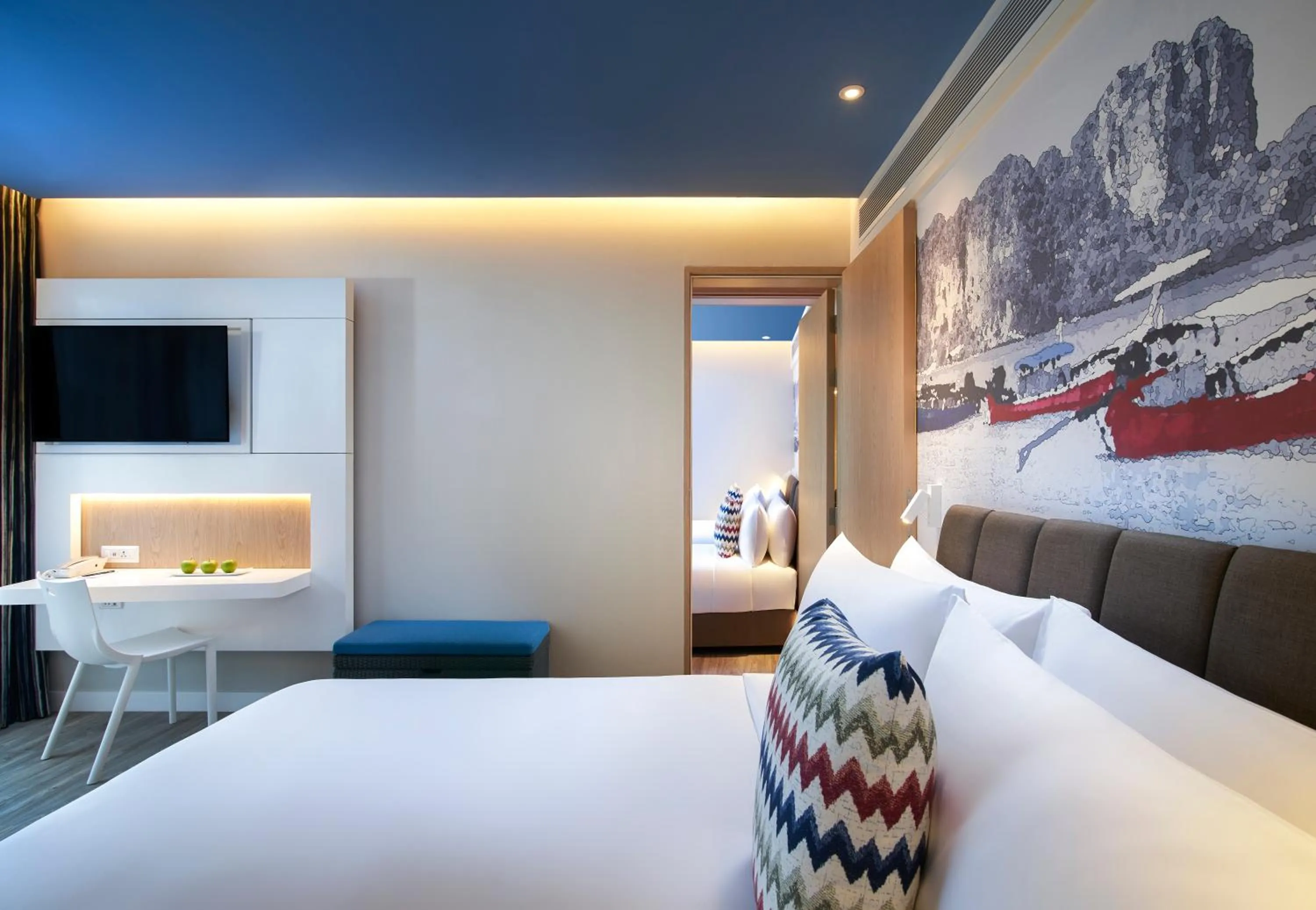 Photo of the whole room, Bed in OZO Phuket