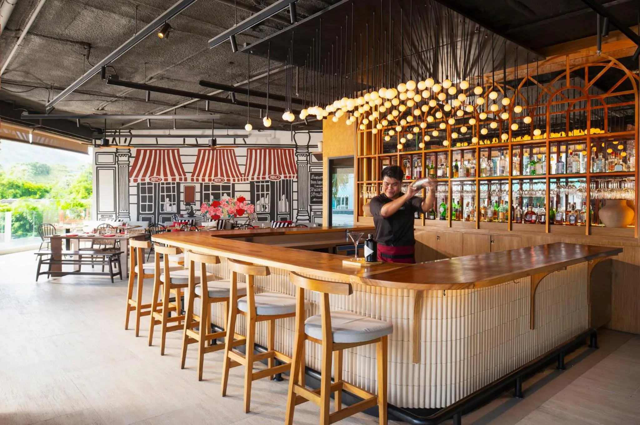 Restaurant/places to eat in OZO Phuket