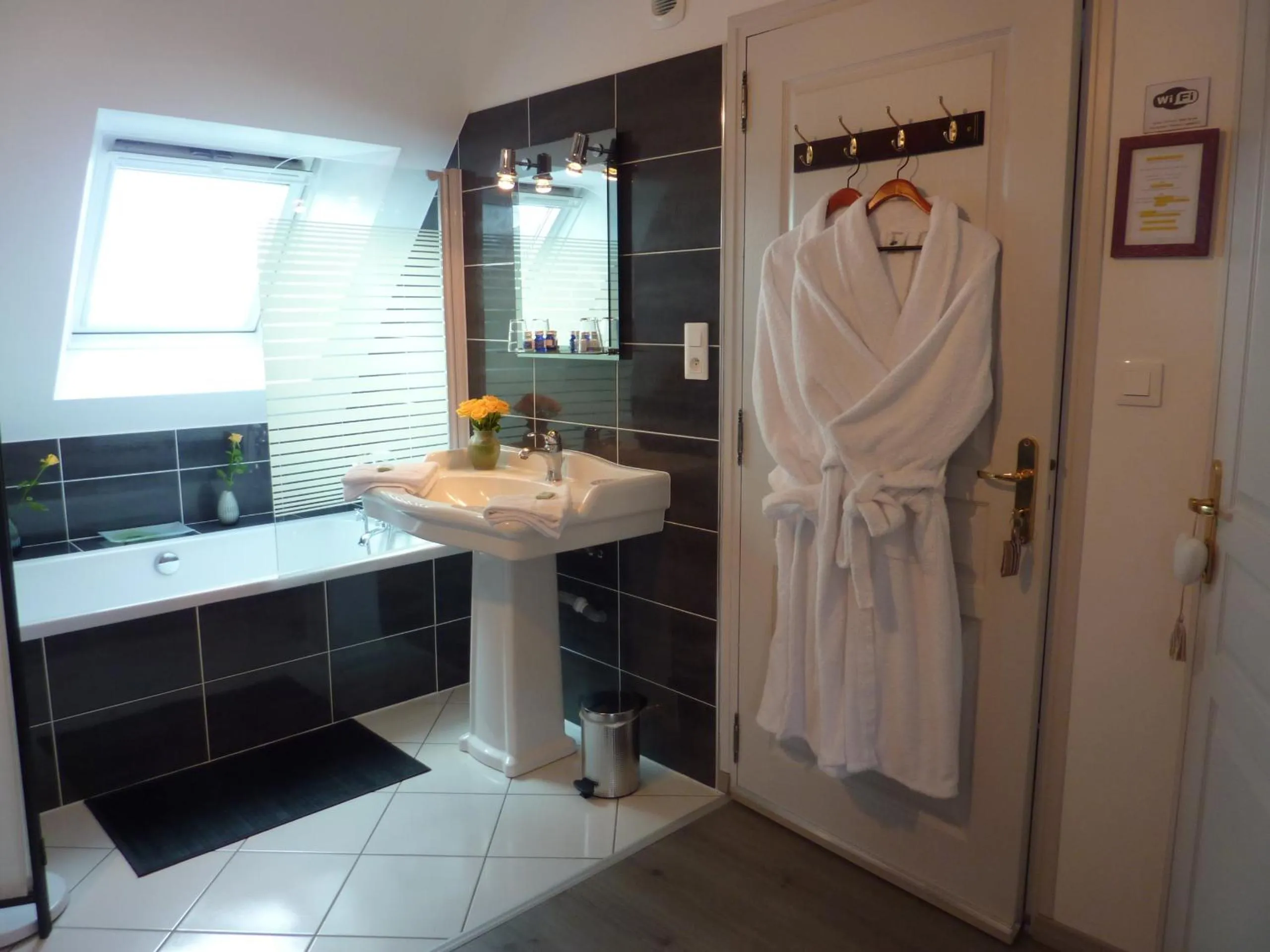 Bathroom in Maison d'Hôtes Les Belles de Mai