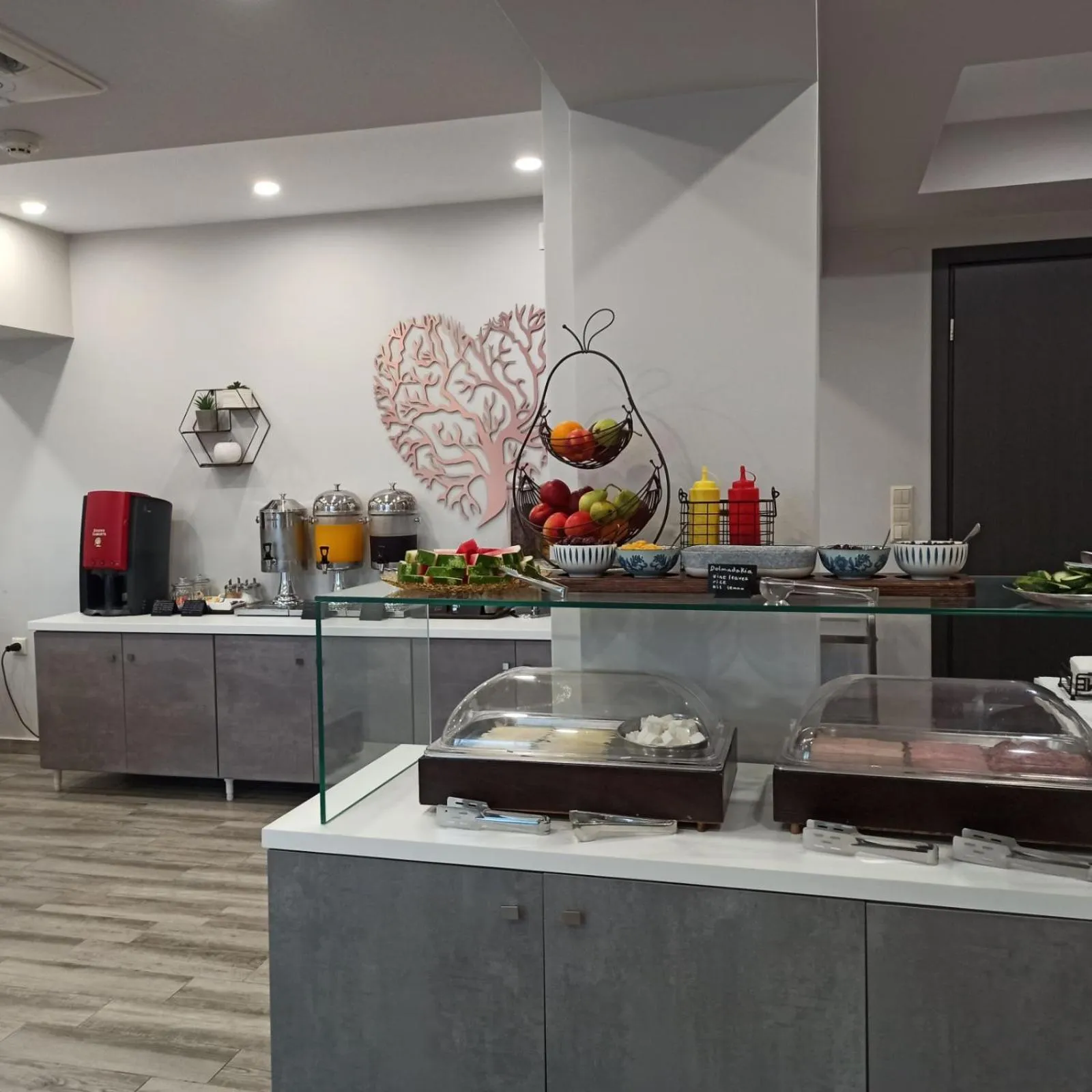 Breakfast in Peloton Inn