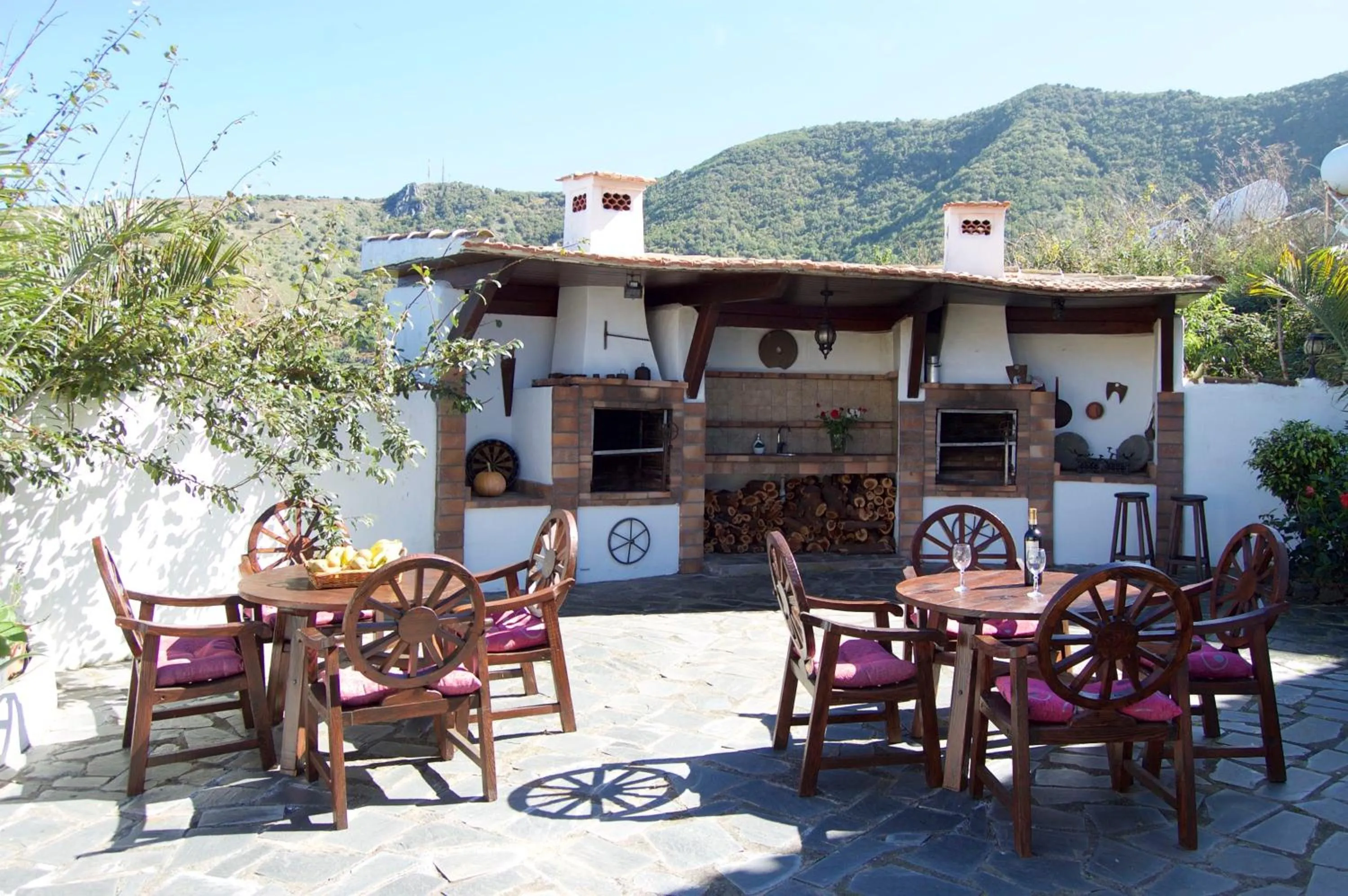 BBQ facilities in Hotel Rural Finca La Hacienda