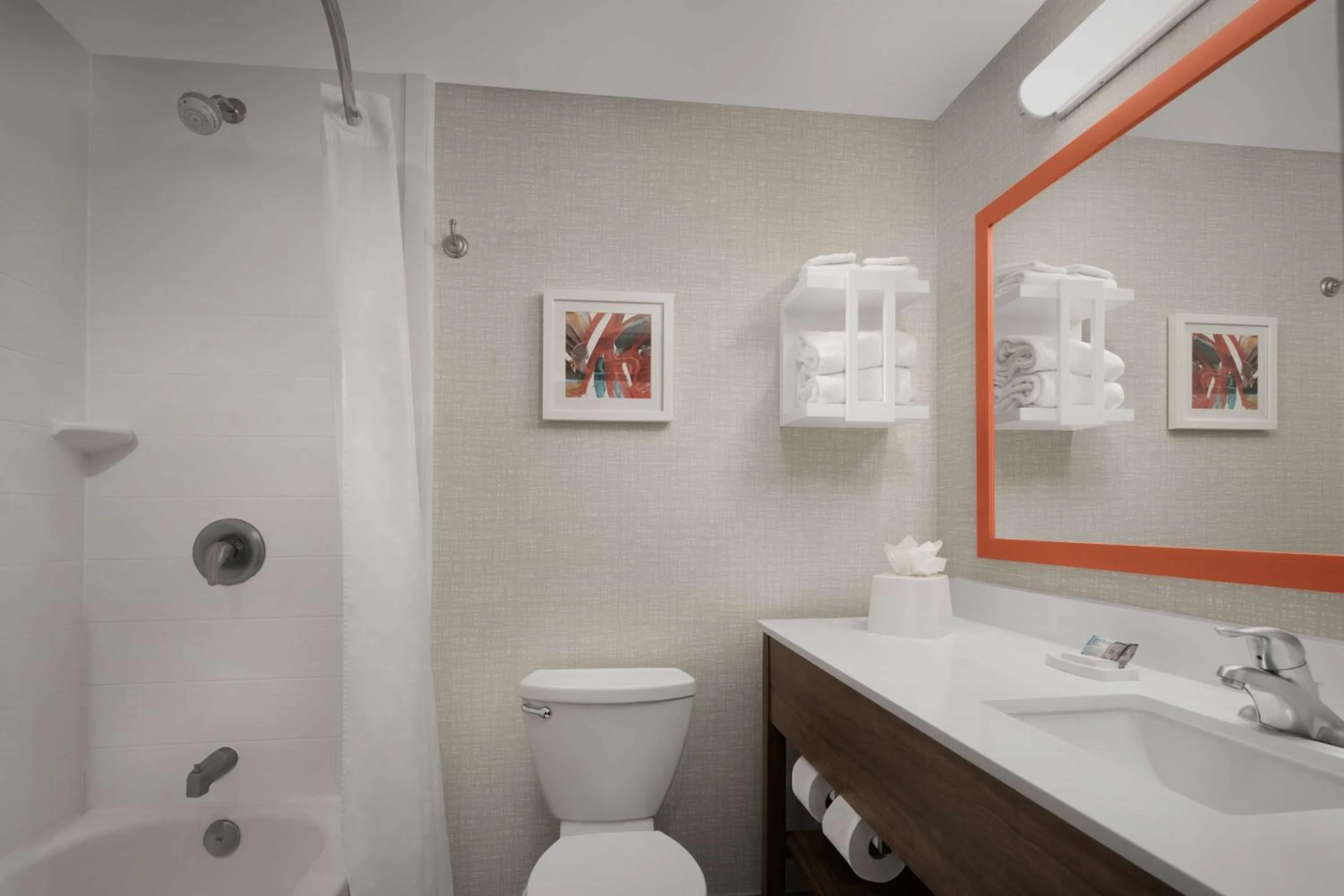 Bathroom in Hampton Inn Haverhill