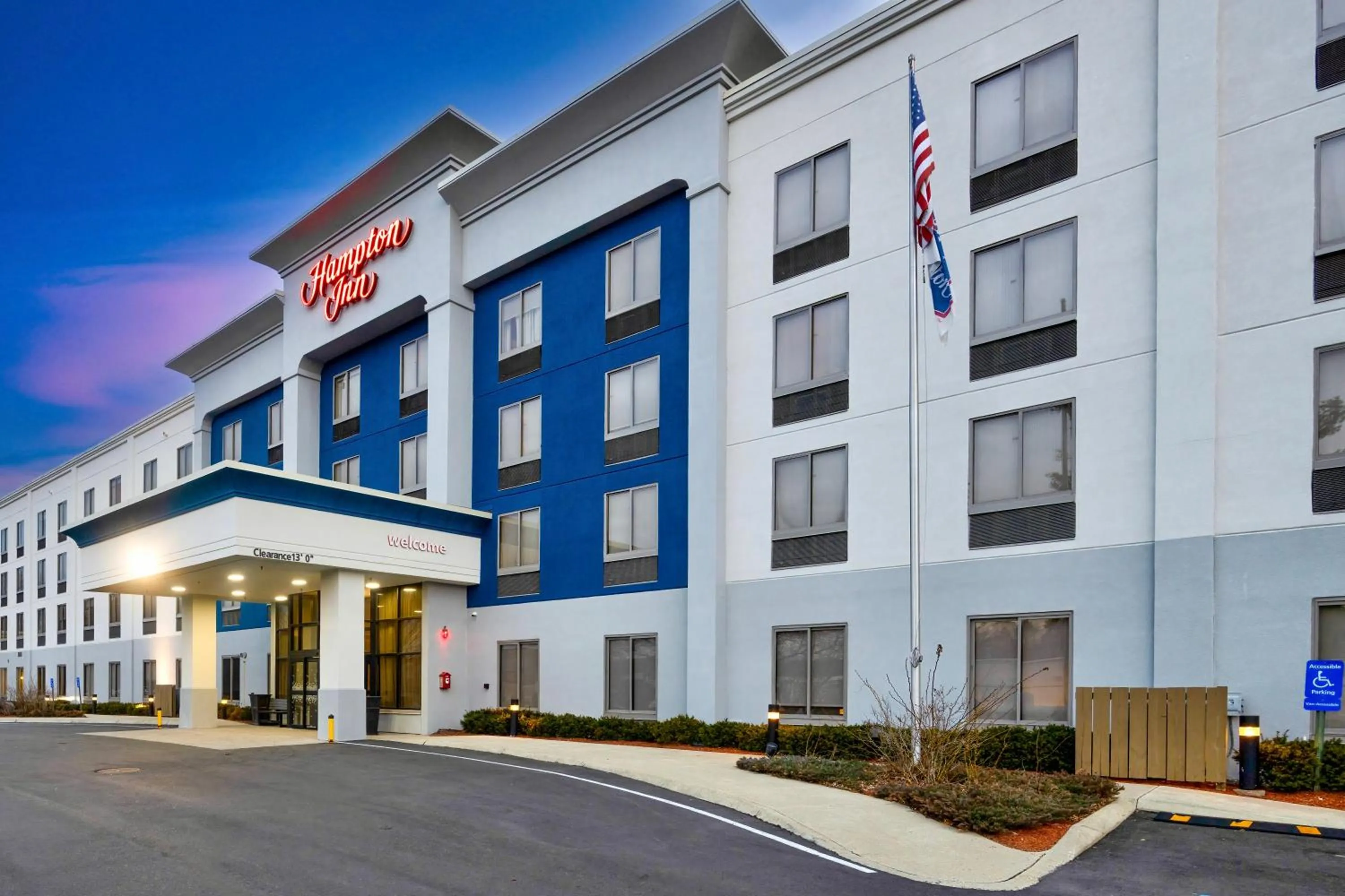 Property building in Hampton Inn Haverhill