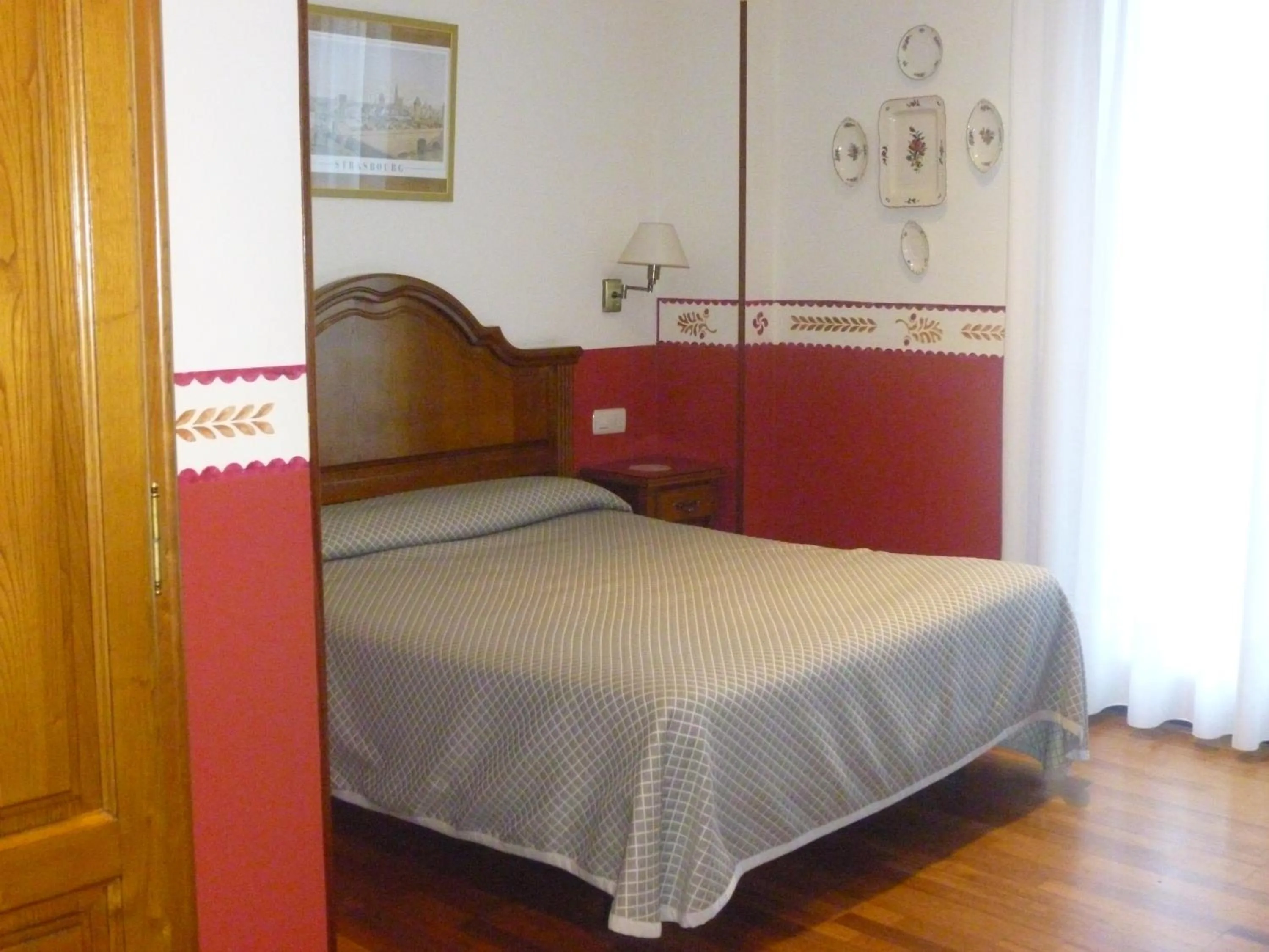 Photo of the whole room, Bed in Hotel Leku Eder