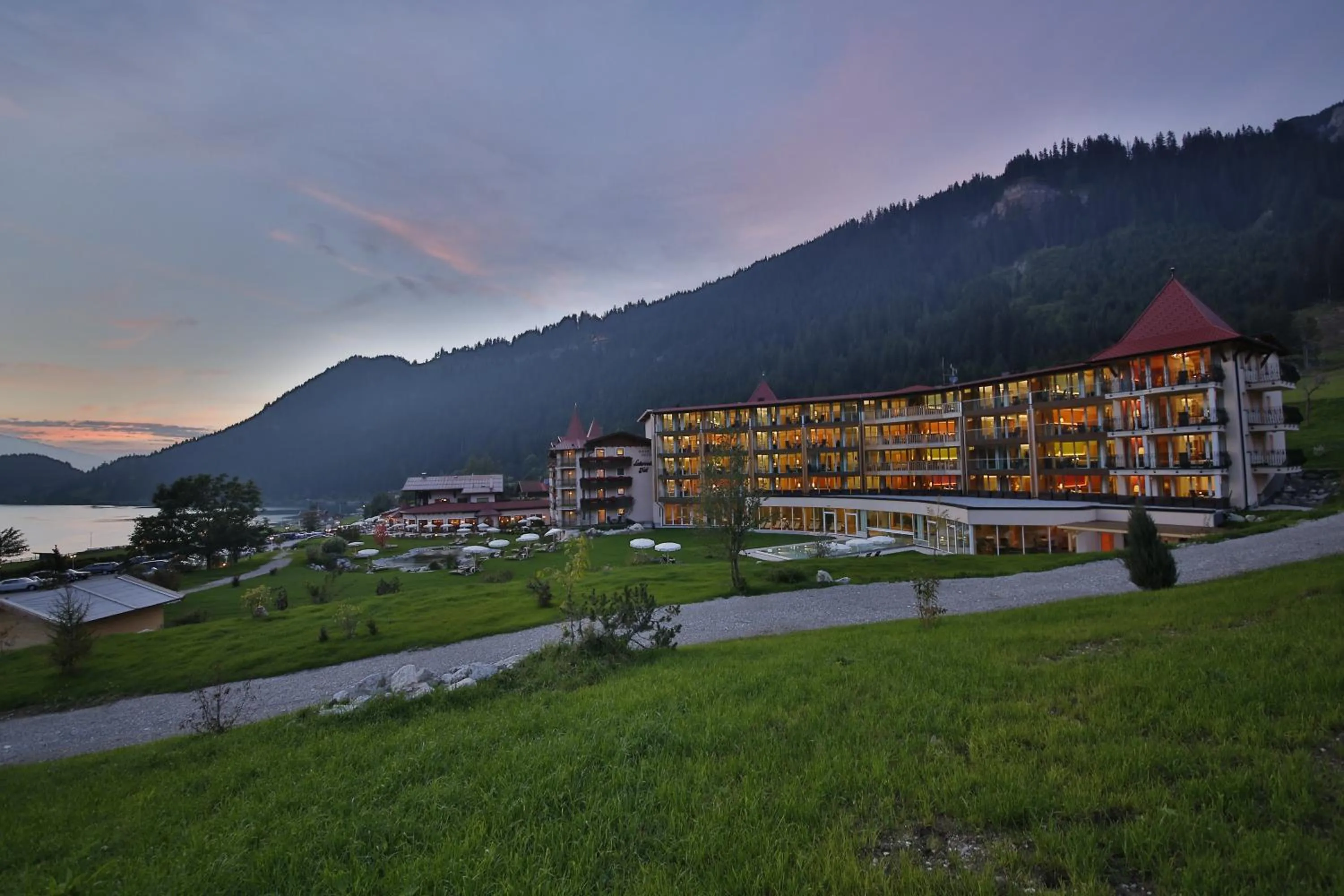 Property building in Romantik Resort & SPA Der Laterndl Hof