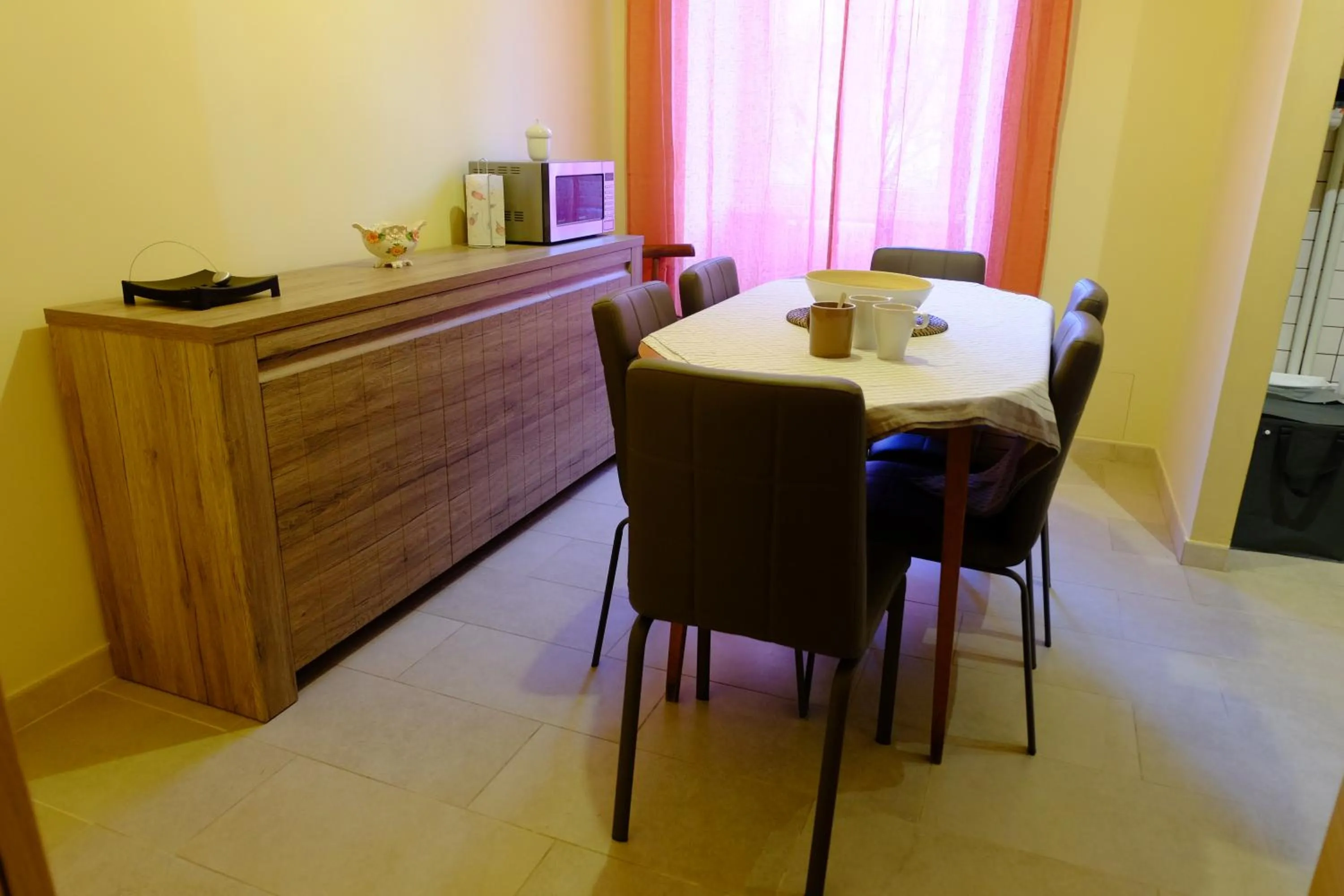 Dining area in Villa Ella