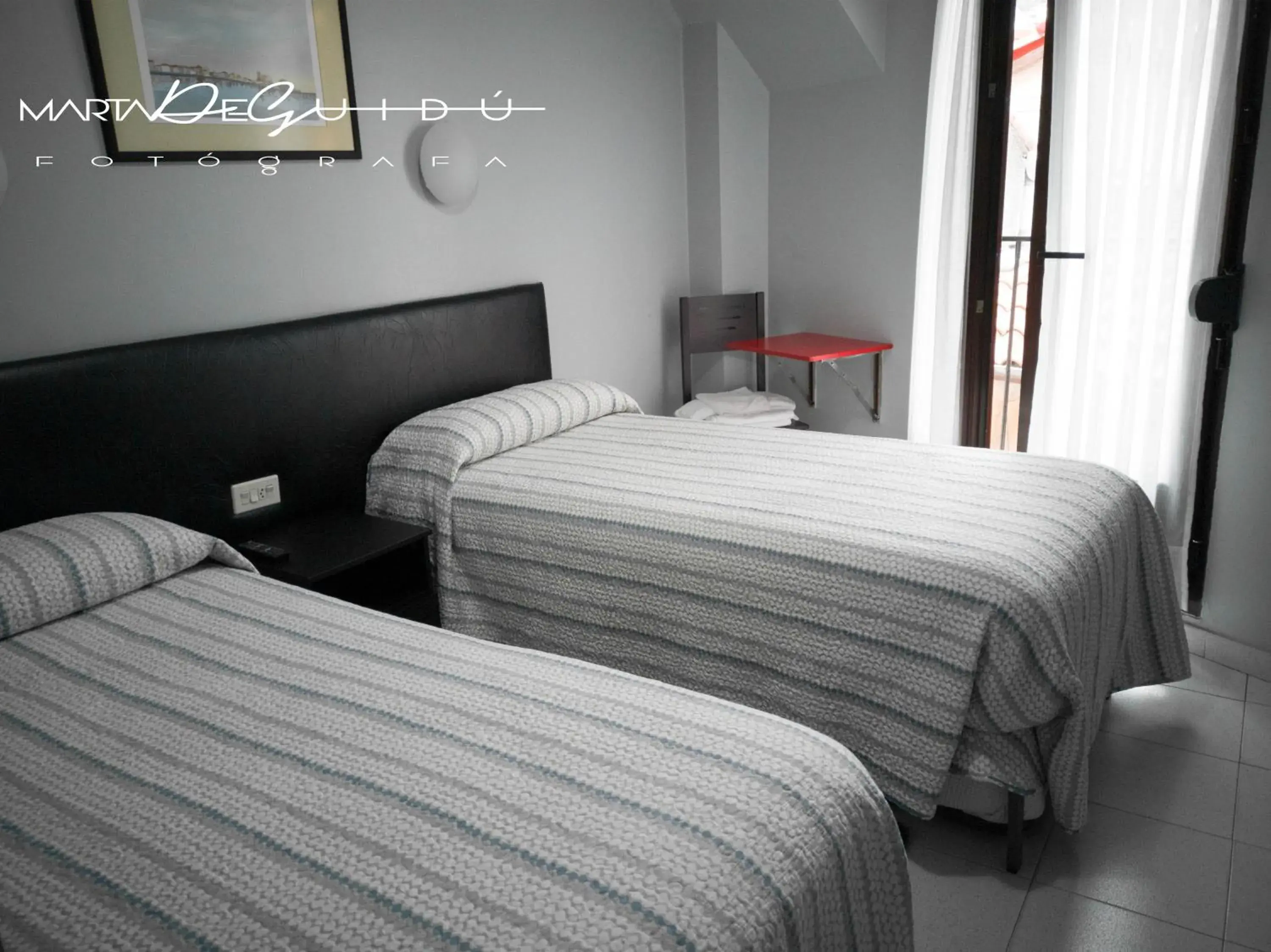 Twin Room with Balcony in Pensión La Mar Twin Room with Balcony in Pensión La Mar