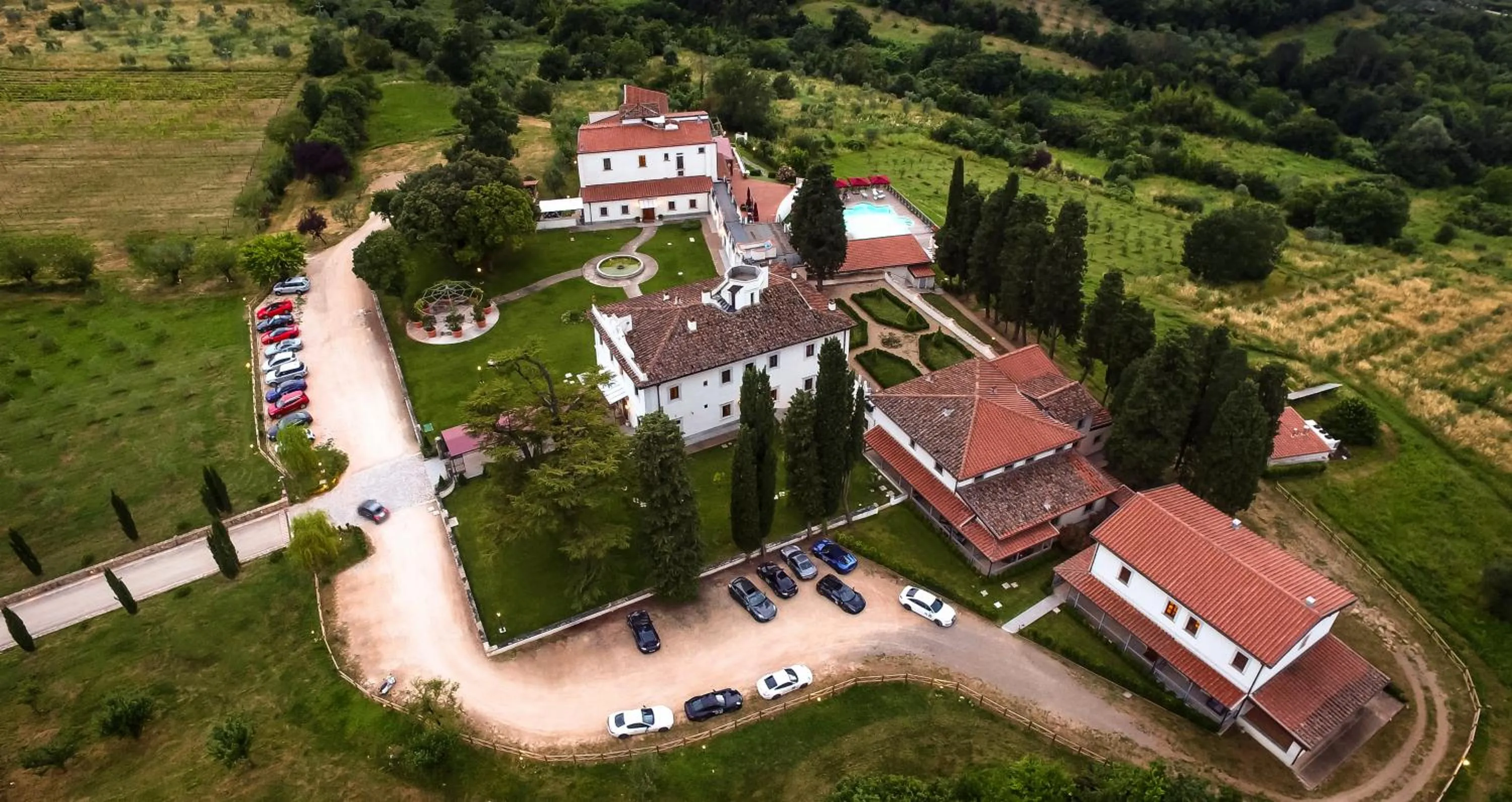 Parking in Villa Tolomei Hotel & Resort