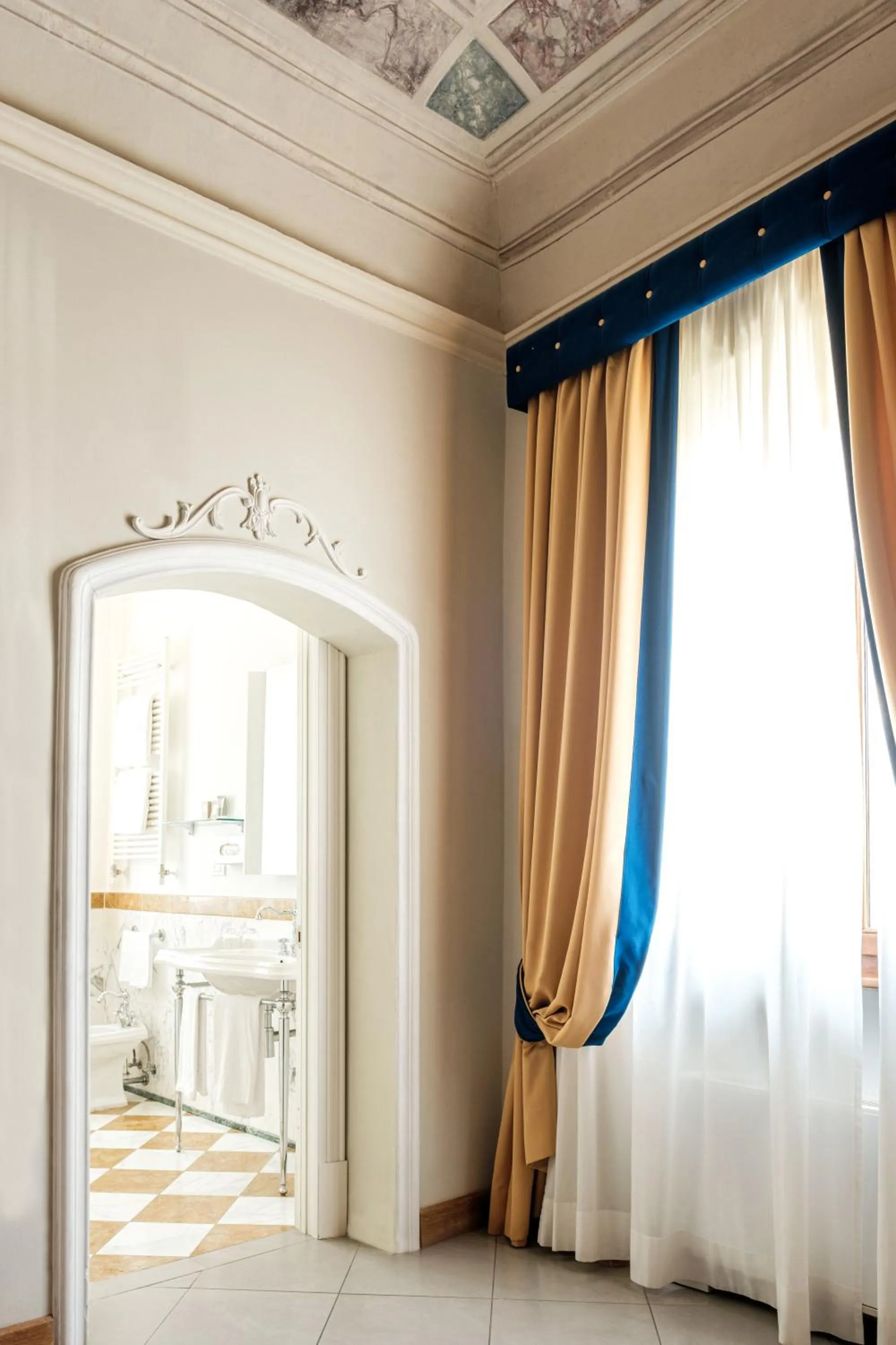 Bathroom in Villa Tolomei Hotel & Resort