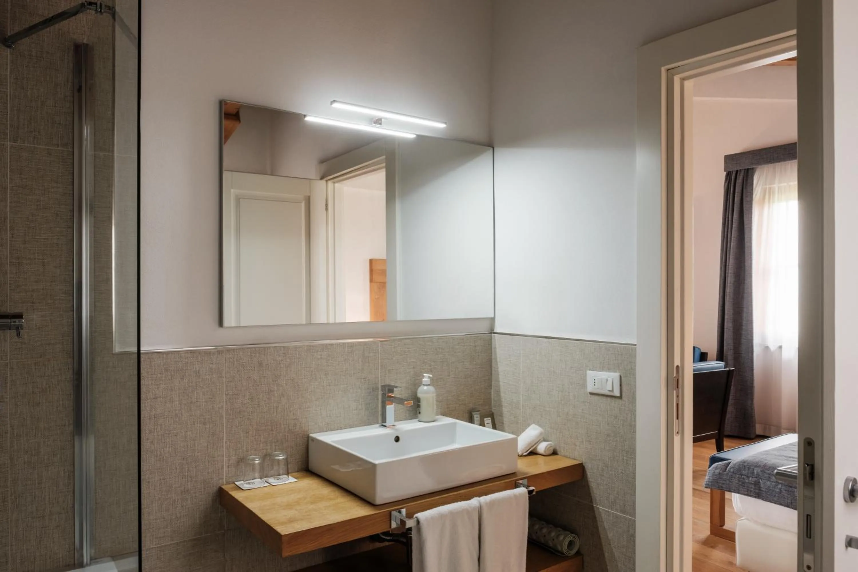 Bathroom in Villa Tolomei Hotel & Resort