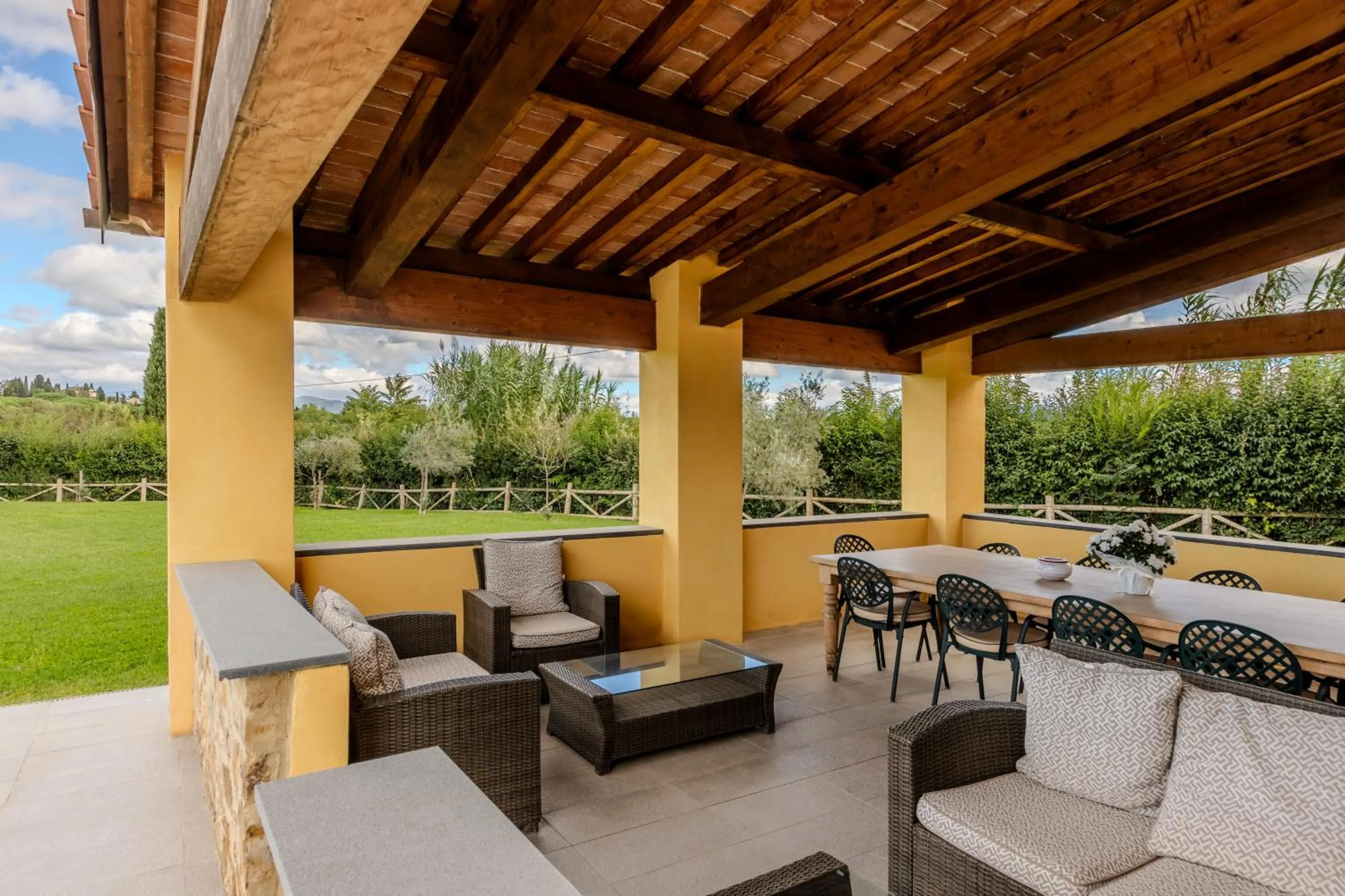 Patio in Villa Tolomei Hotel & Resort