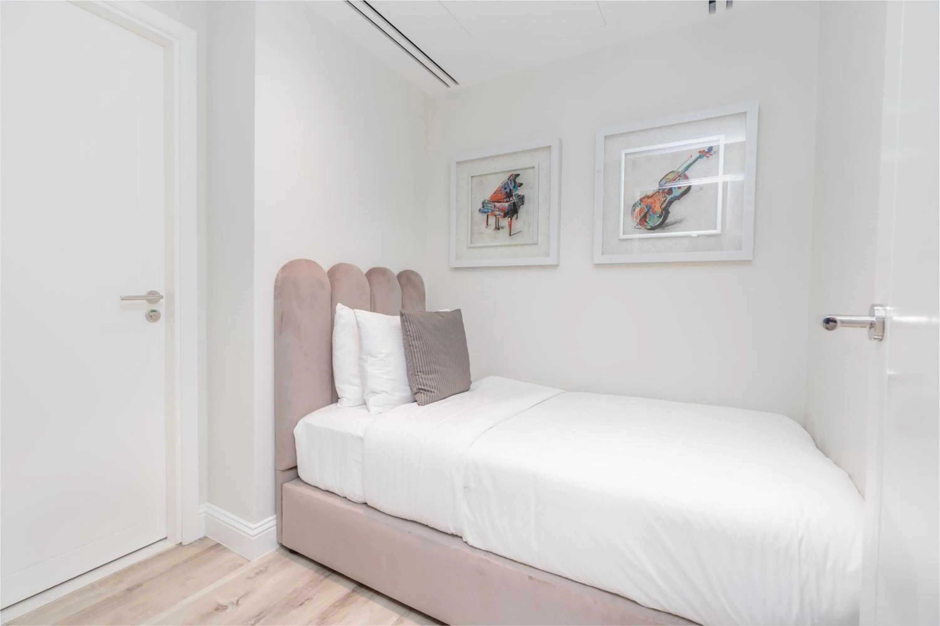 Bed in Westminster Burj Residences