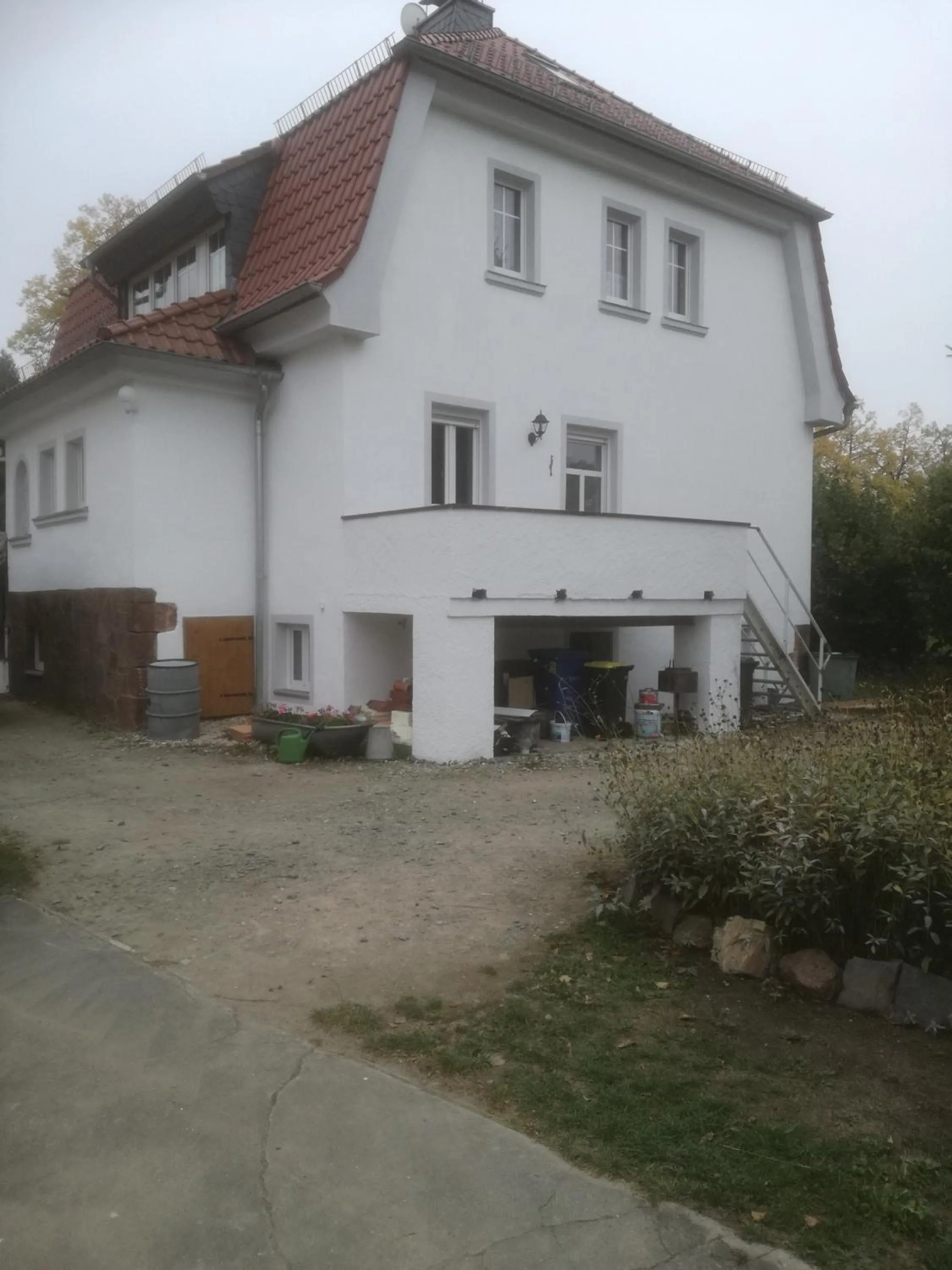 Property building in Auestraße 94A