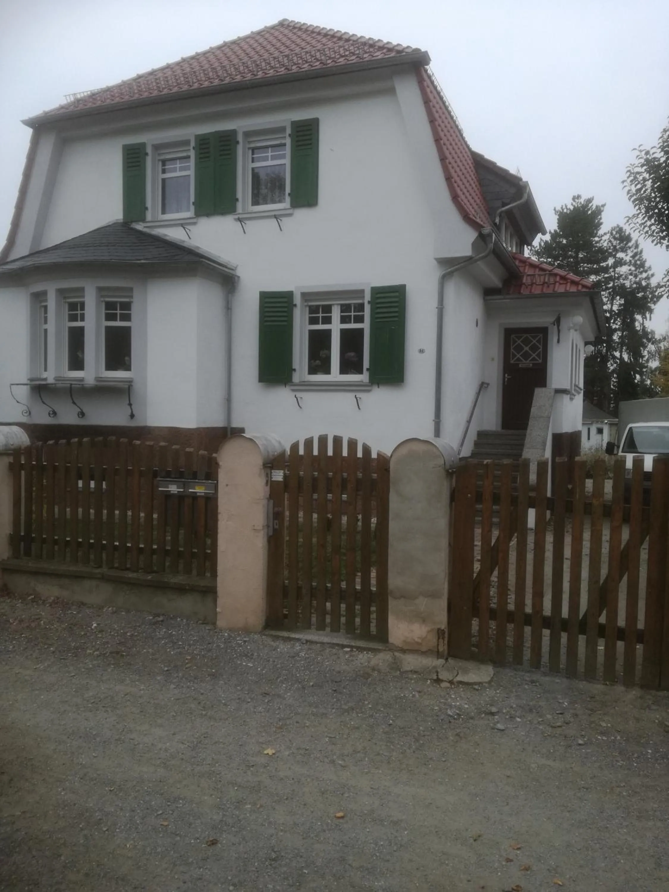 Facade/entrance in Auestraße 94A