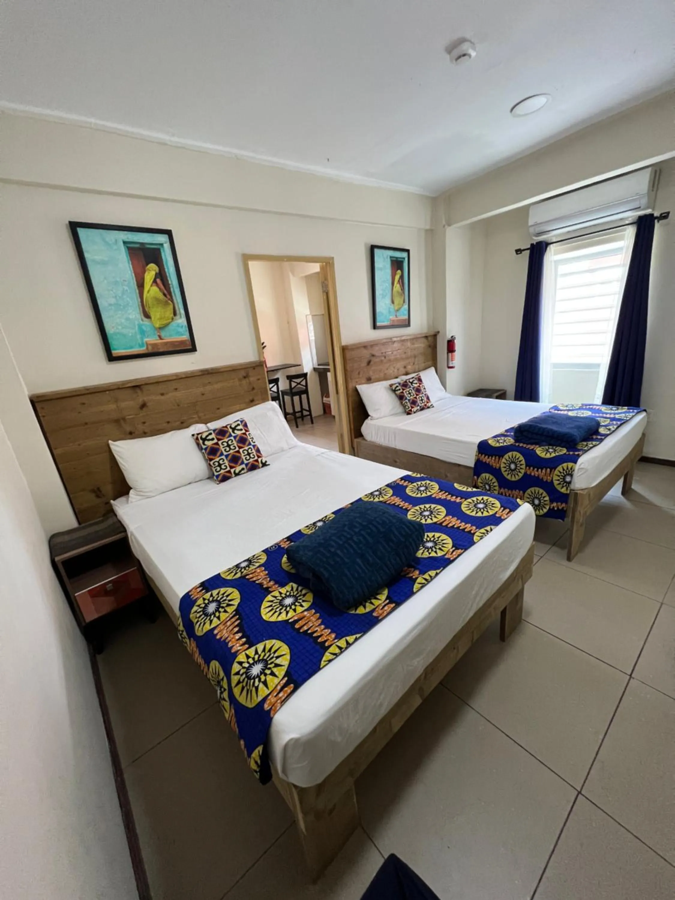 Bed in Mustique Suites Curacao