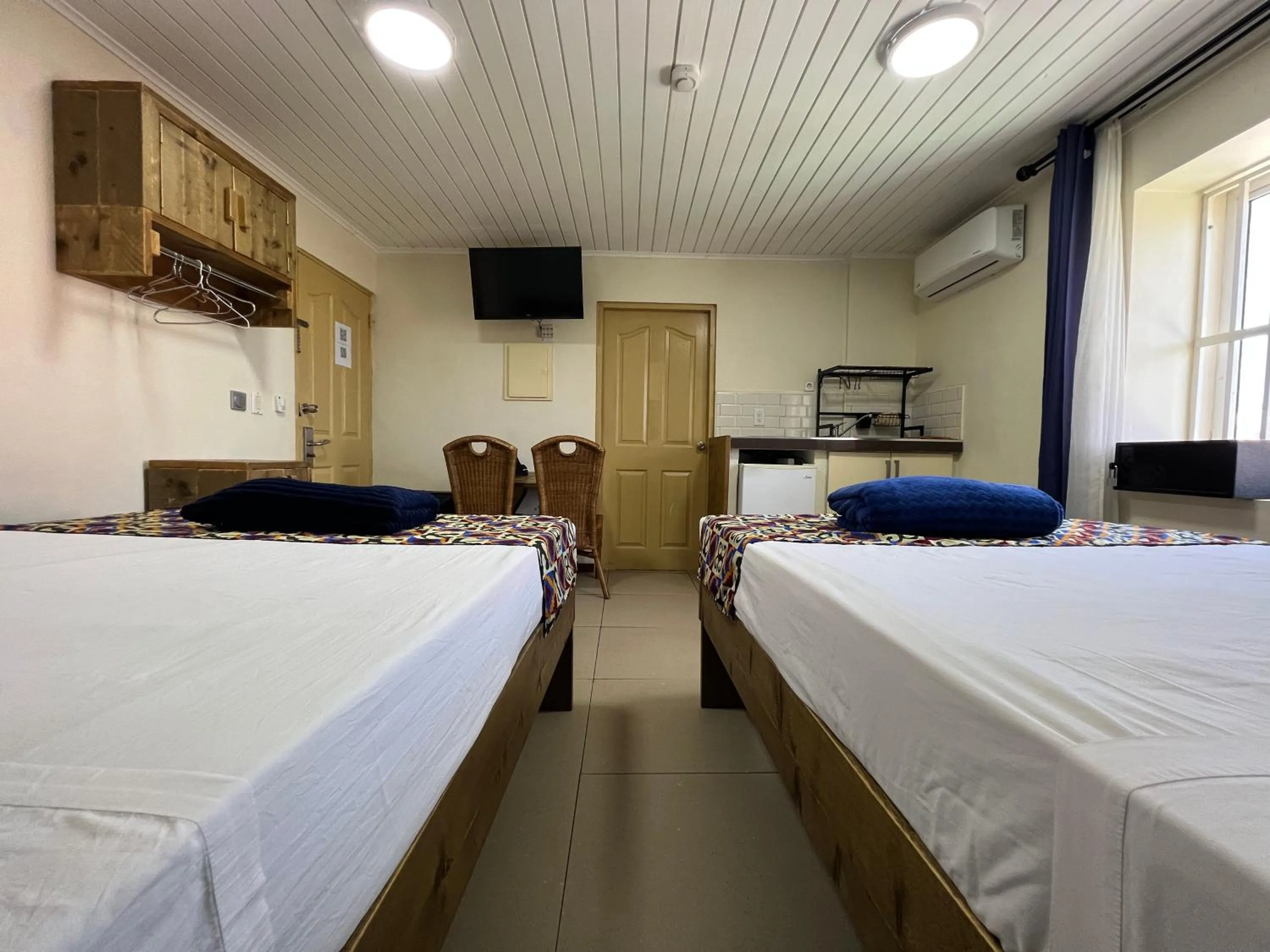 Bed in Mustique Suites Curacao