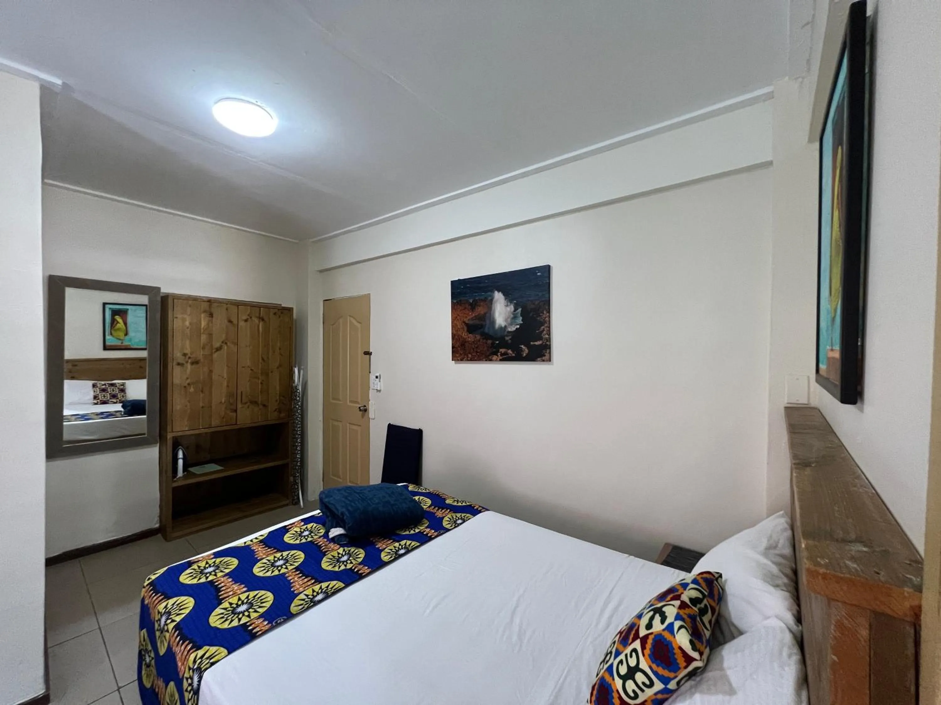 Bed in Mustique Suites Curacao