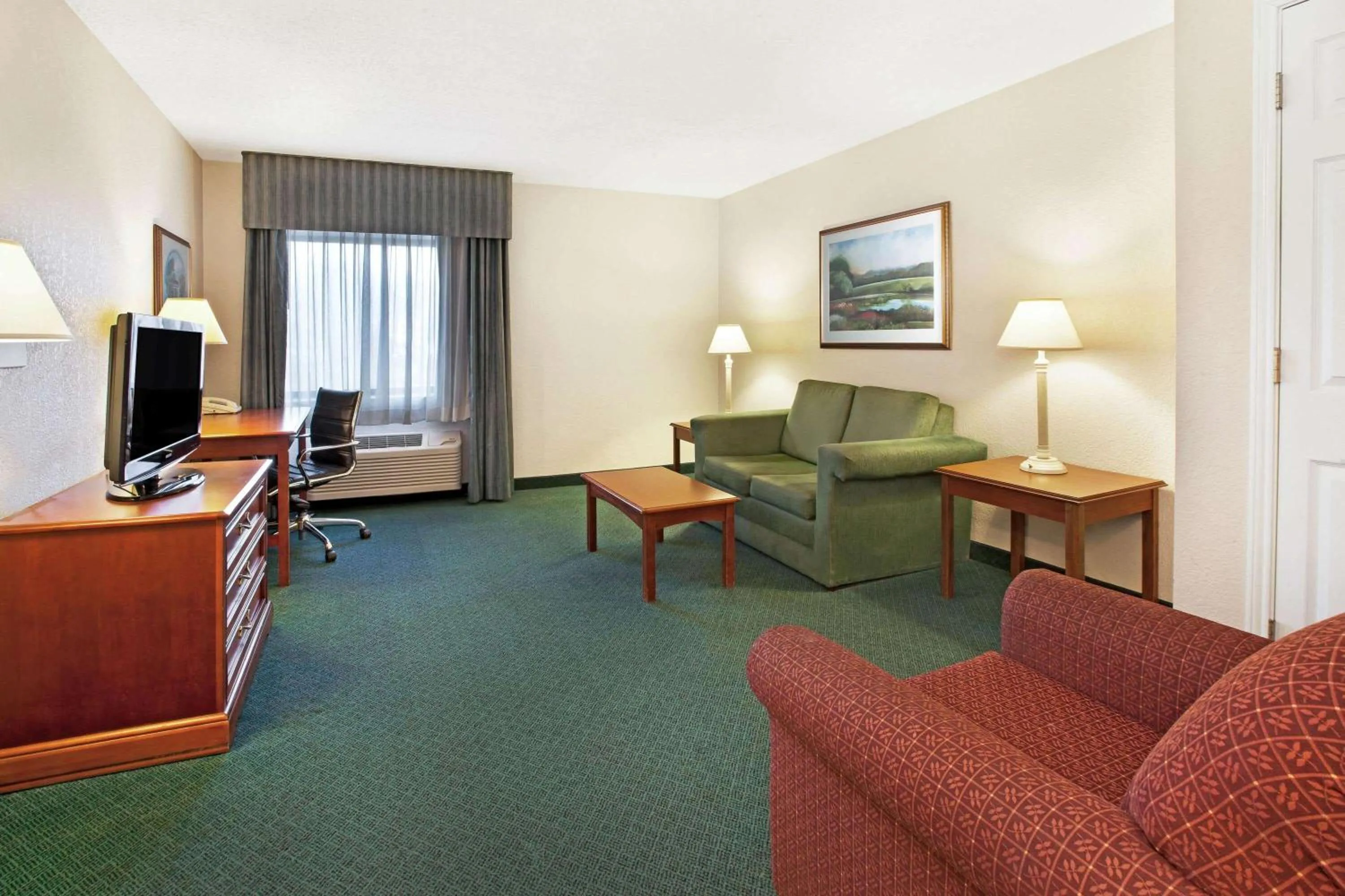 Photo of the whole room in La Quinta Inn by Wyndham Detroit Canton