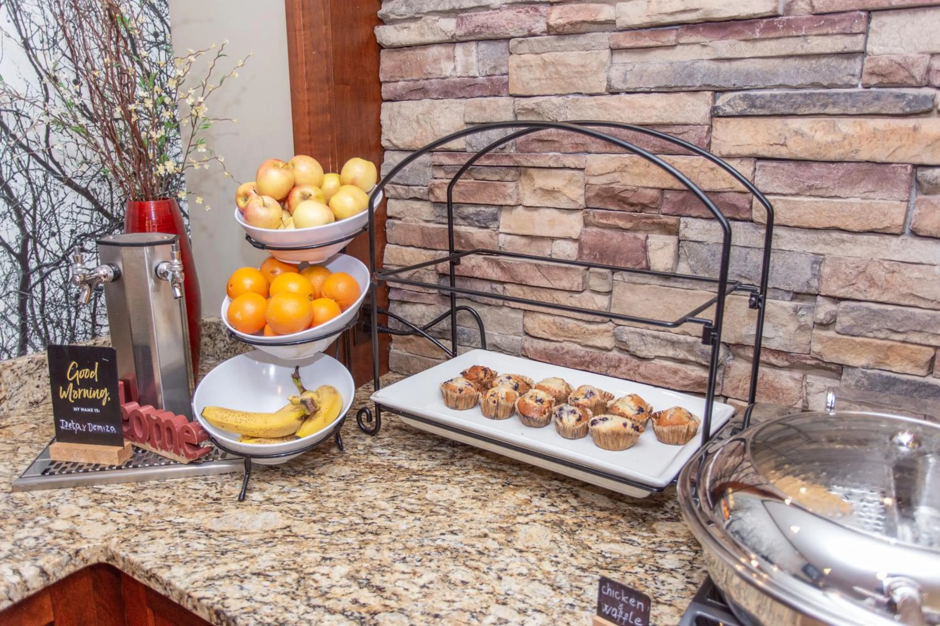 Breakfast in Staybridge Suites Bowling Green by IHG