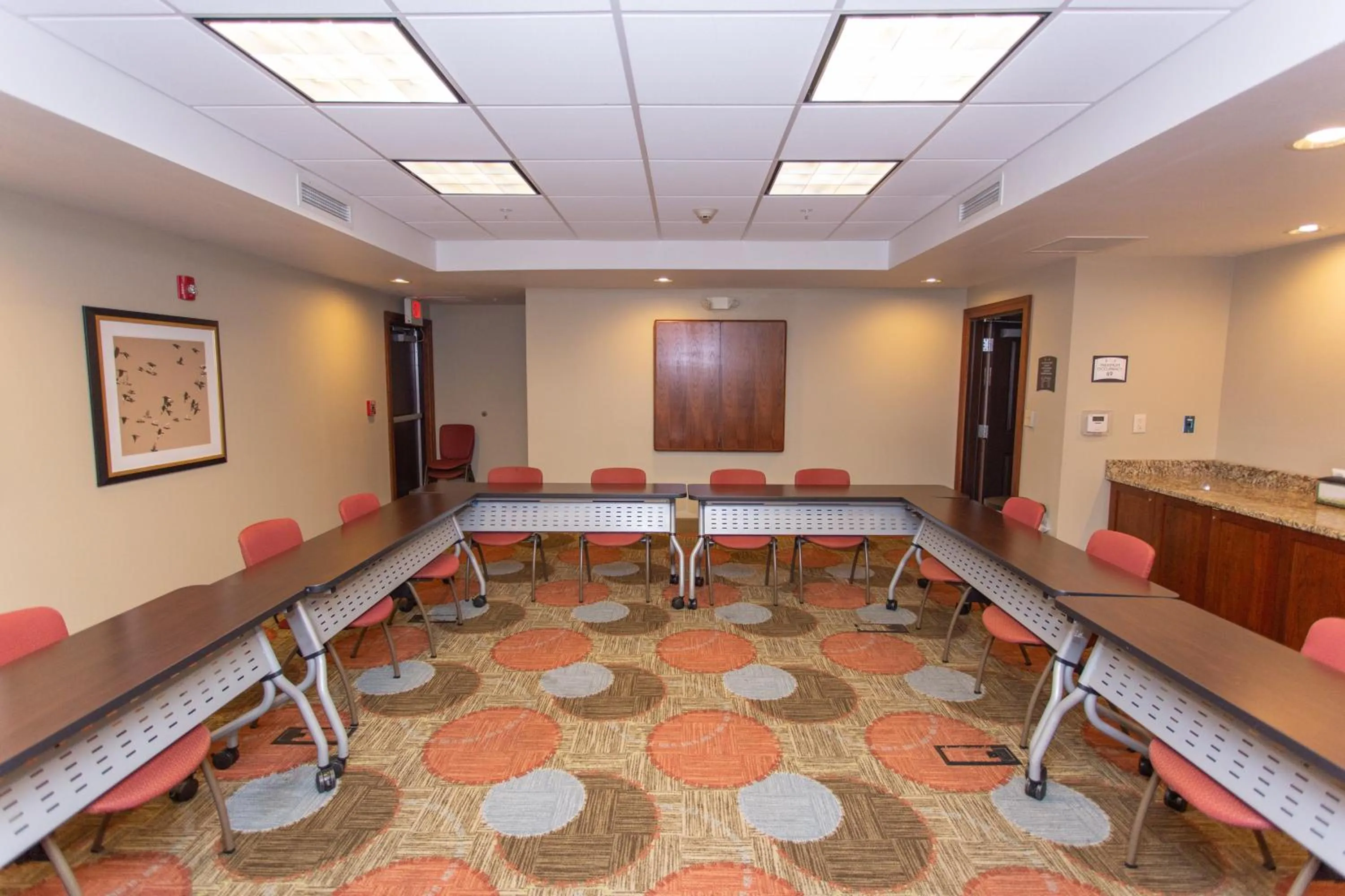Meeting/conference room in Staybridge Suites Bowling Green by IHG