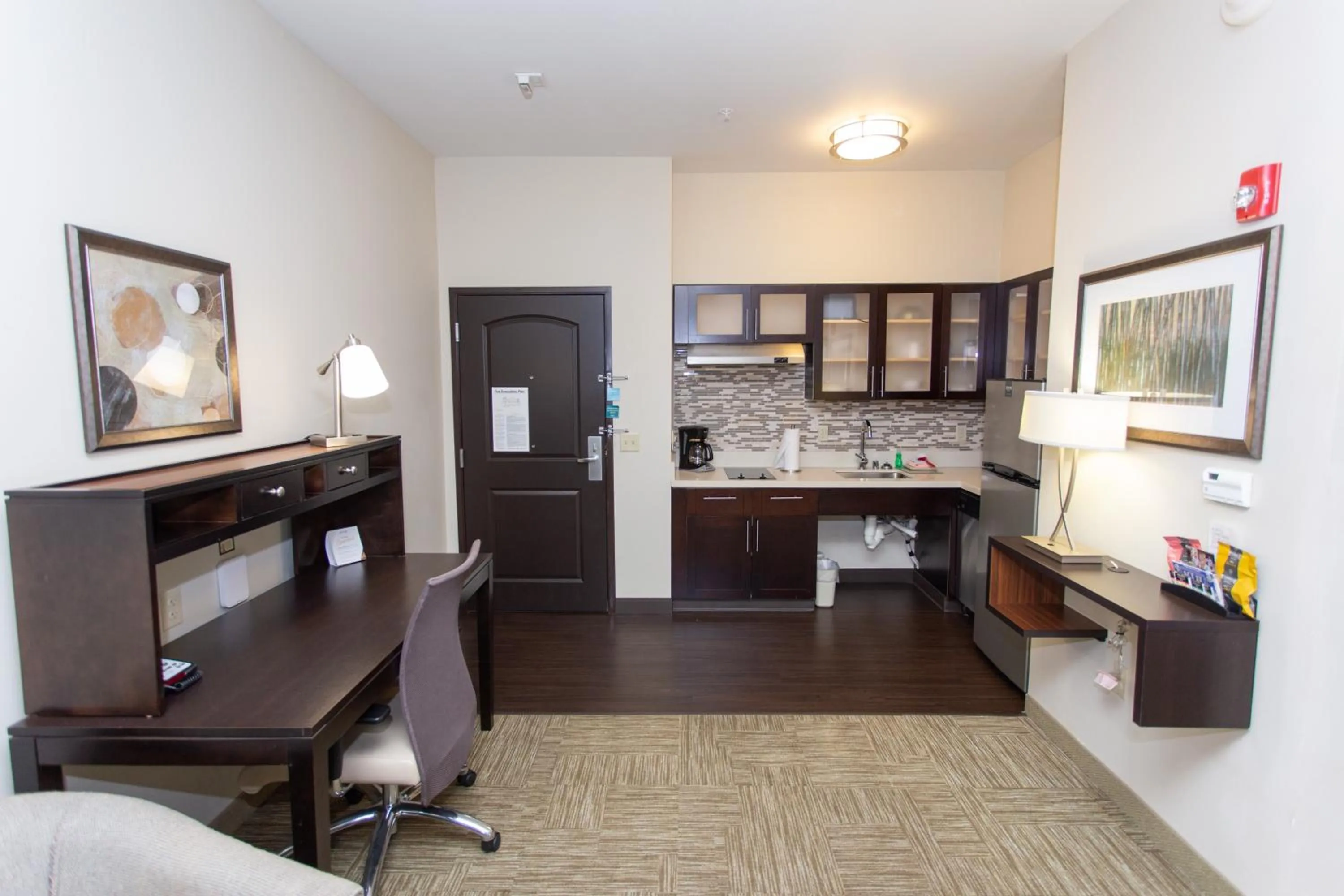 Kitchen or kitchenette in Staybridge Suites Bowling Green by IHG