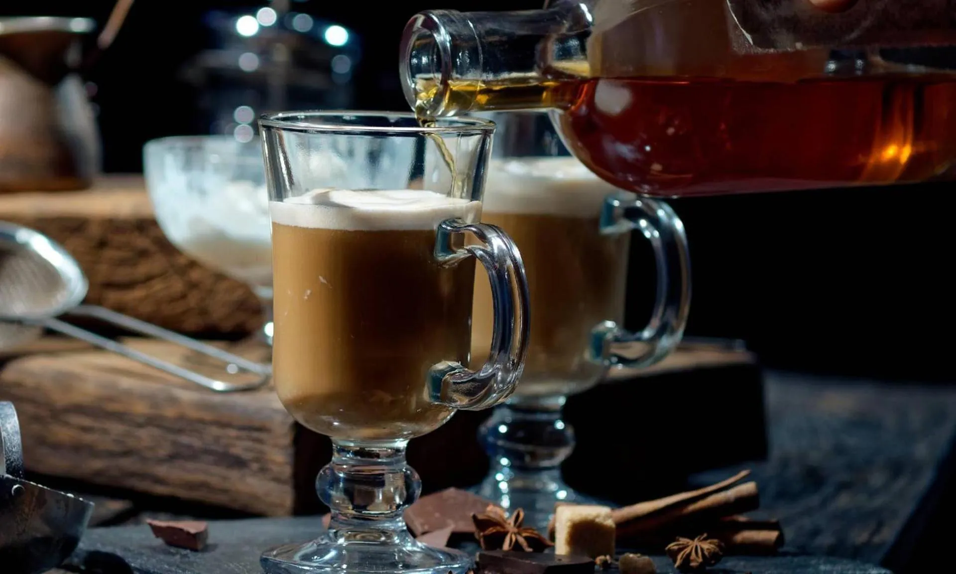 Restaurant/places to eat in Campfire Hotel