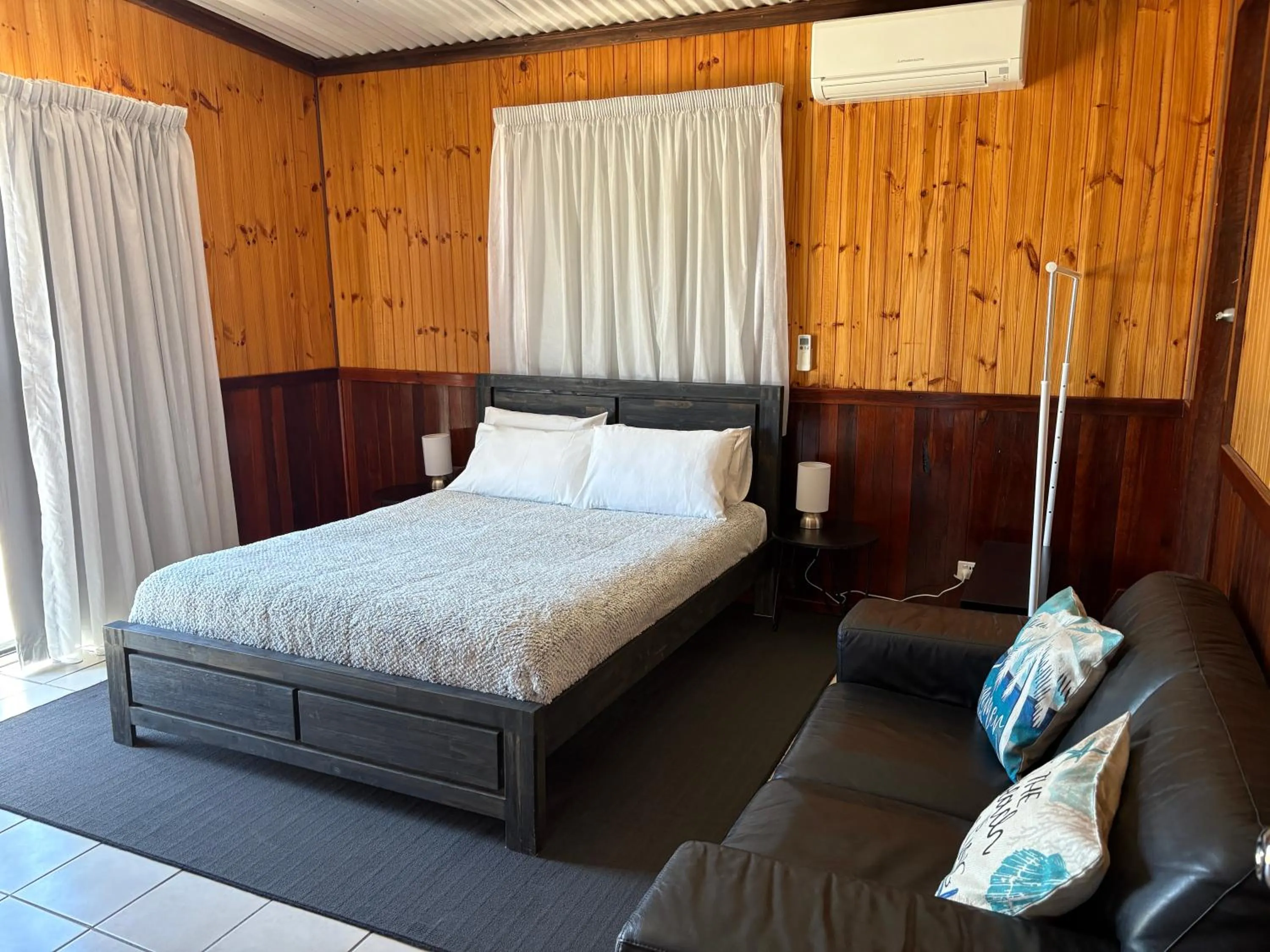 Bedroom, Bed in Rustic Retreat Esperance