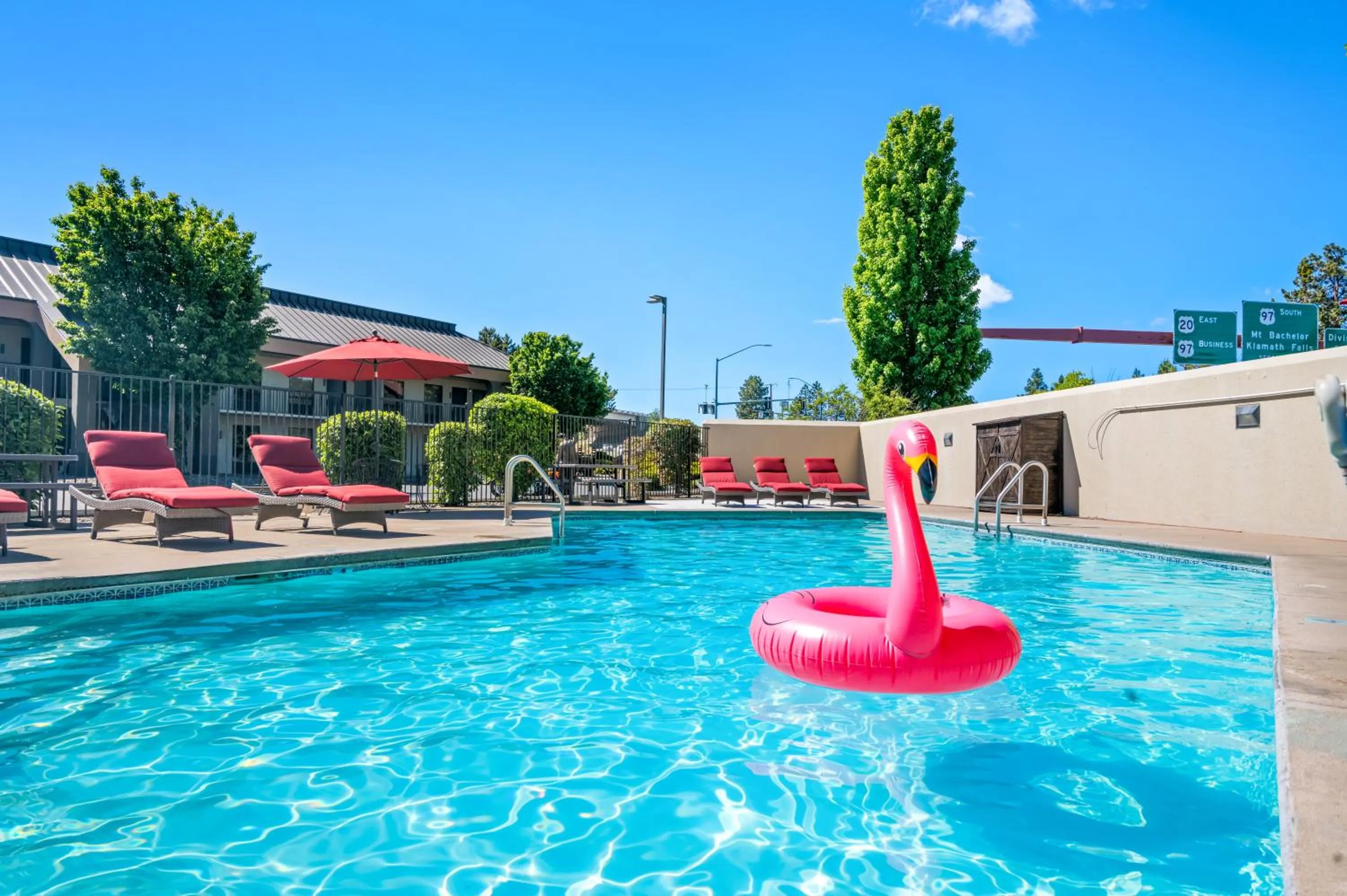 Day in Red Lion Inn & Suites Deschutes River - Bend