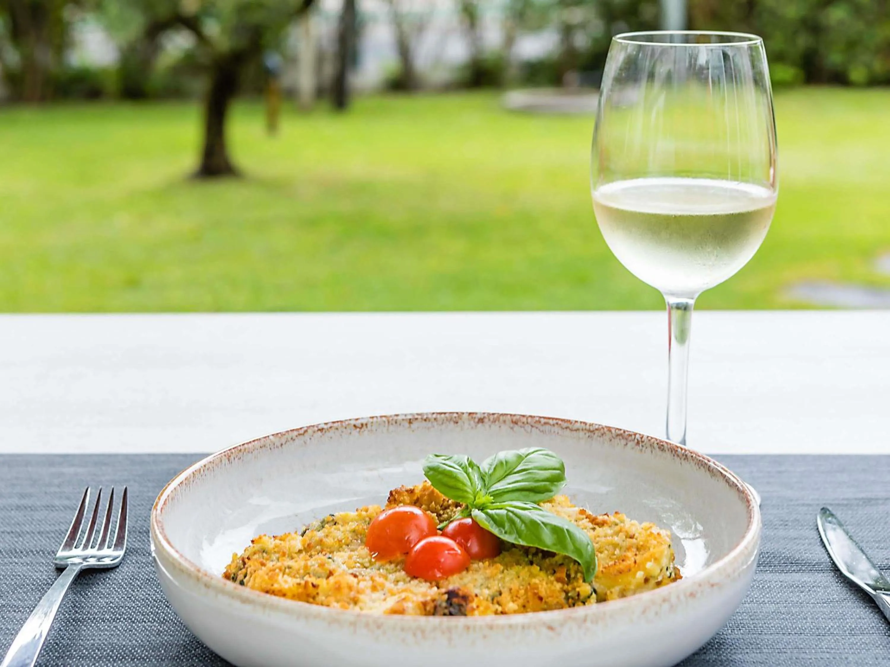 Lounge or bar in Hotel ibis Lisboa Alfragide