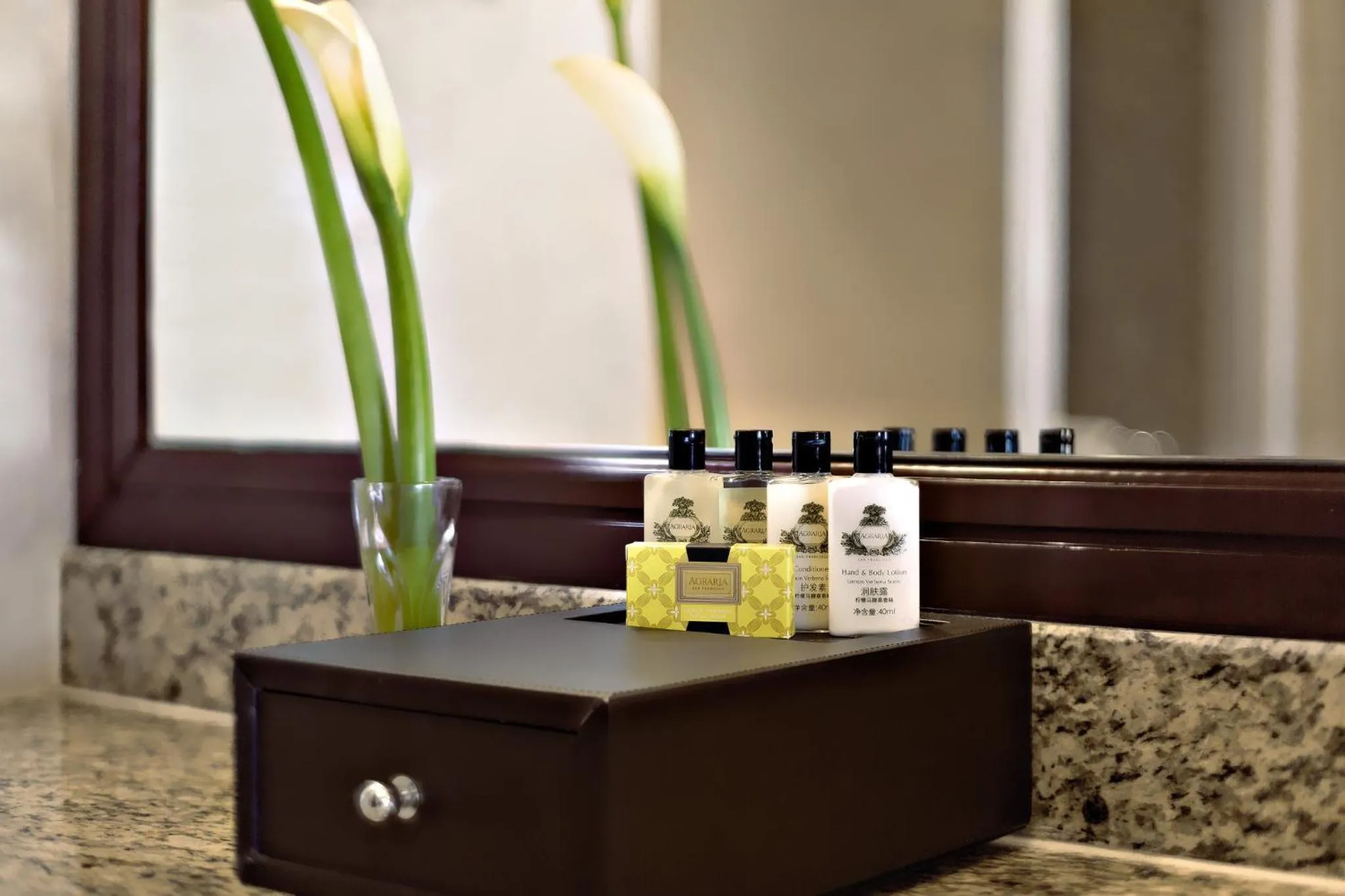 Photo of the whole room in InterContinental Wuxi by IHG