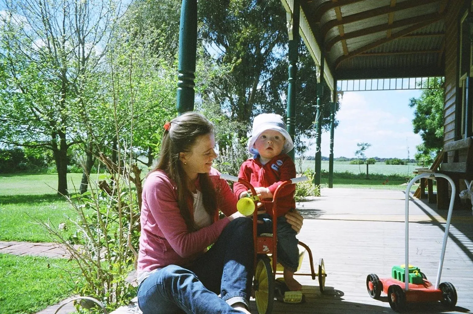 Balcony/Terrace in Butterfly Farm Bed and Breakfast Nirranda